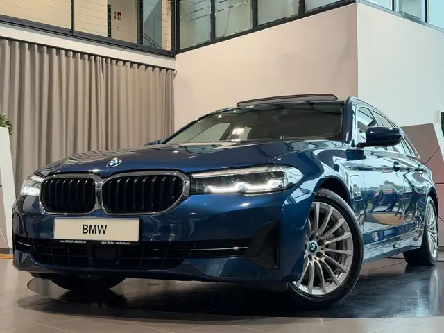 BMW 520 e Touring CockpitProf Pano AmbienteB ACC AHK