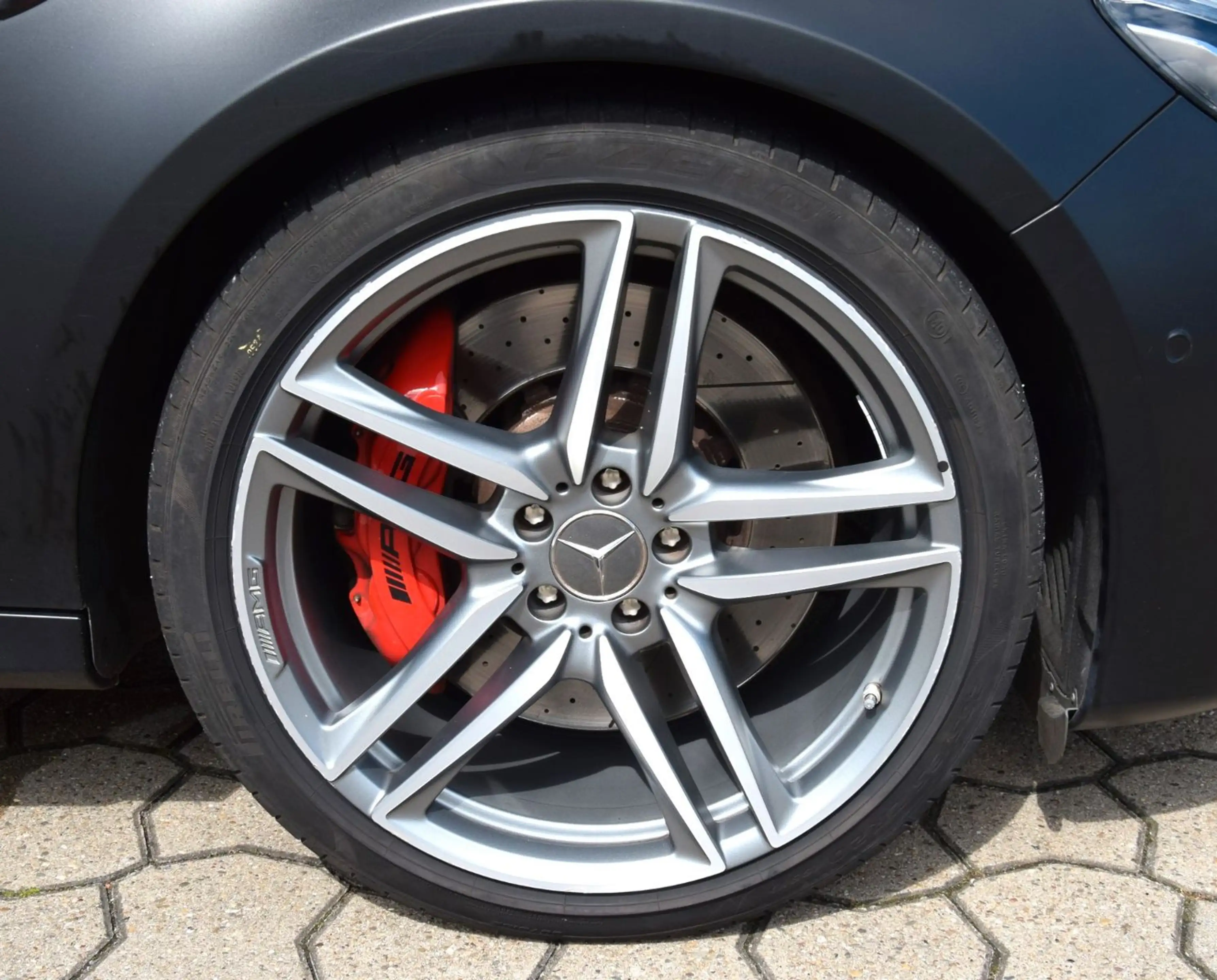 Mercedes-Benz E 63 AMG E 63 S 4MATIC+ T-Modell — photo 3