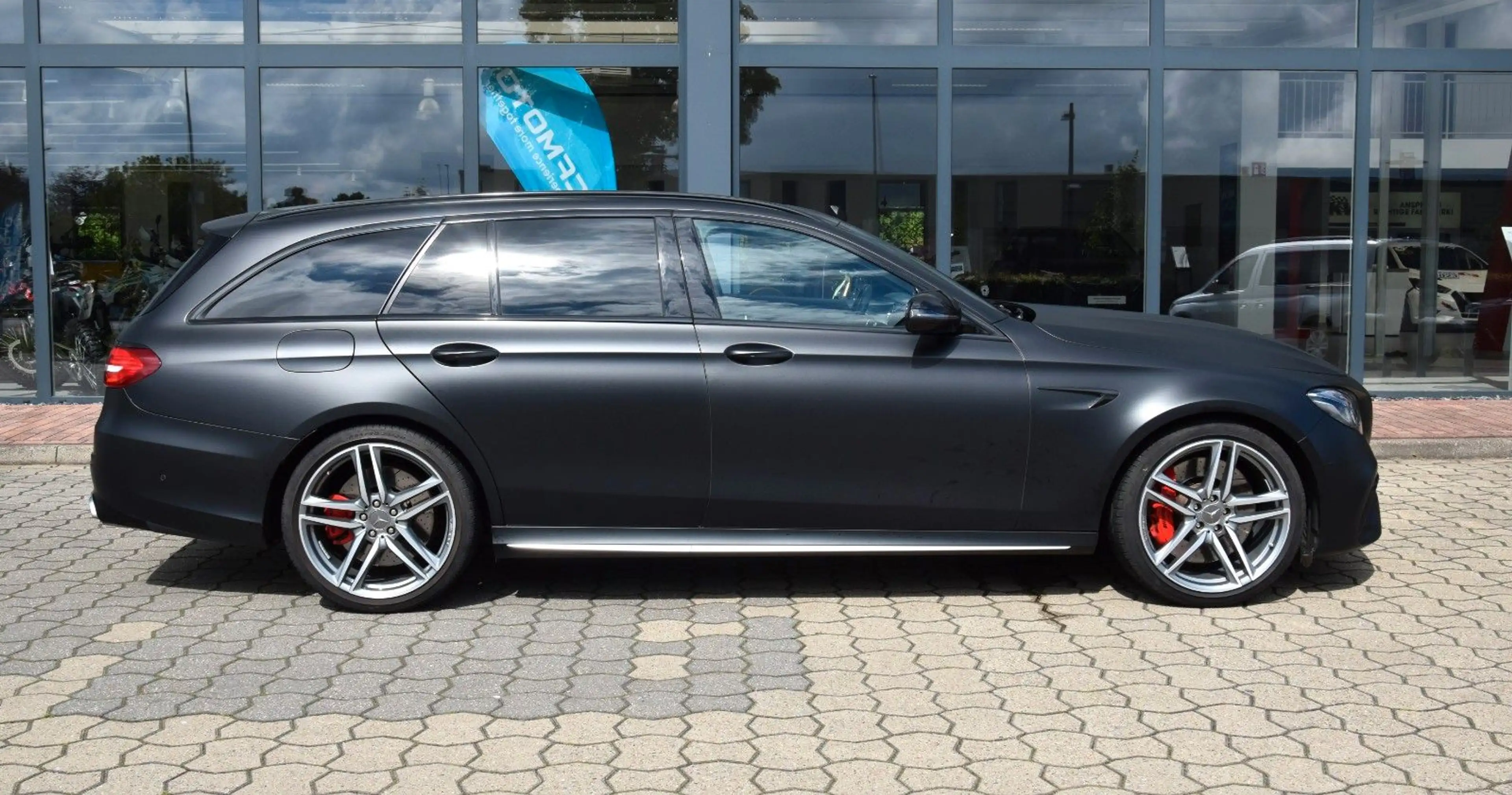 Mercedes-Benz E 63 AMG E 63 S 4MATIC+ T-Modell — photo 4