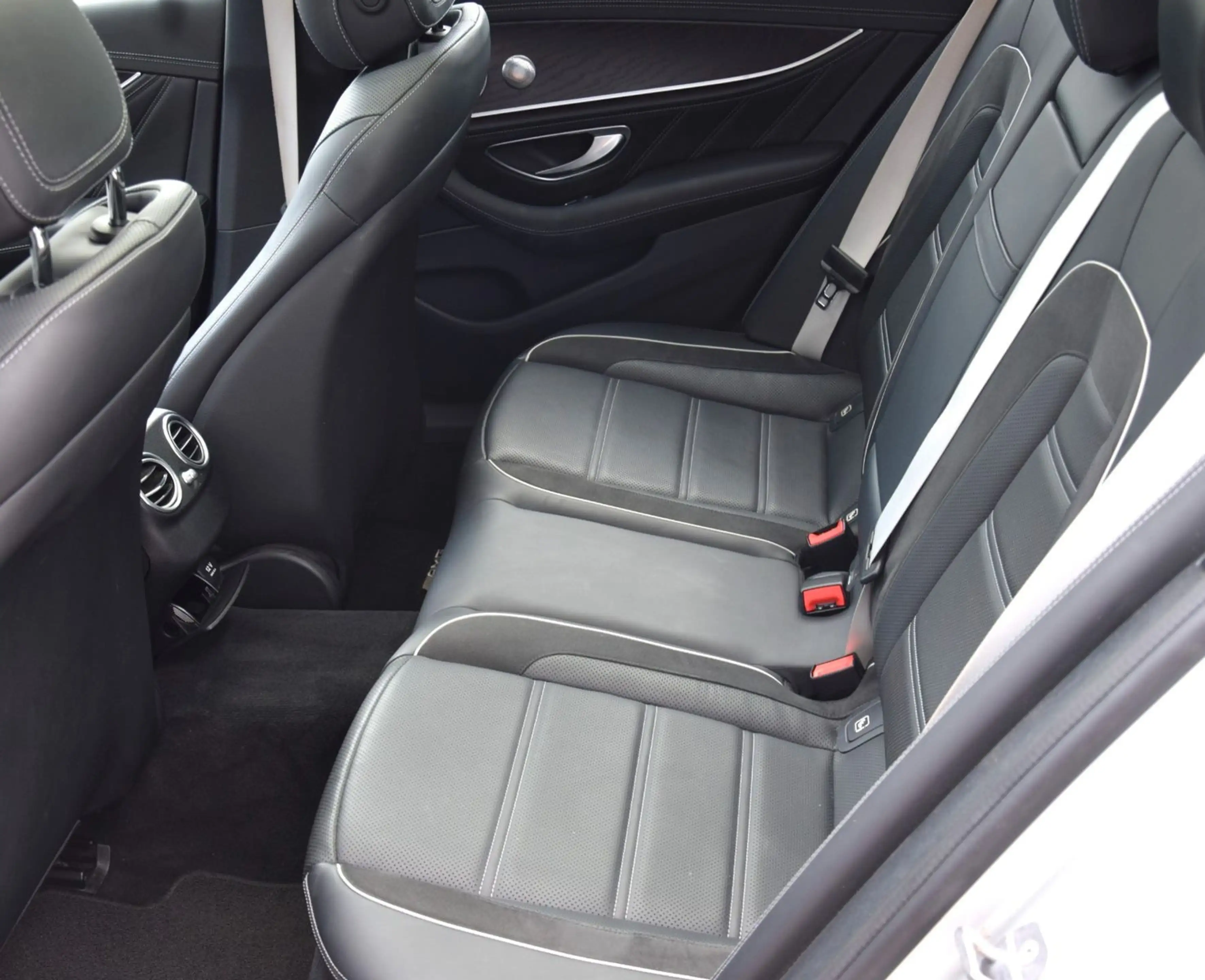 Mercedes-Benz E 63 AMG E 63 S 4MATIC+ T-Modell — photo 9