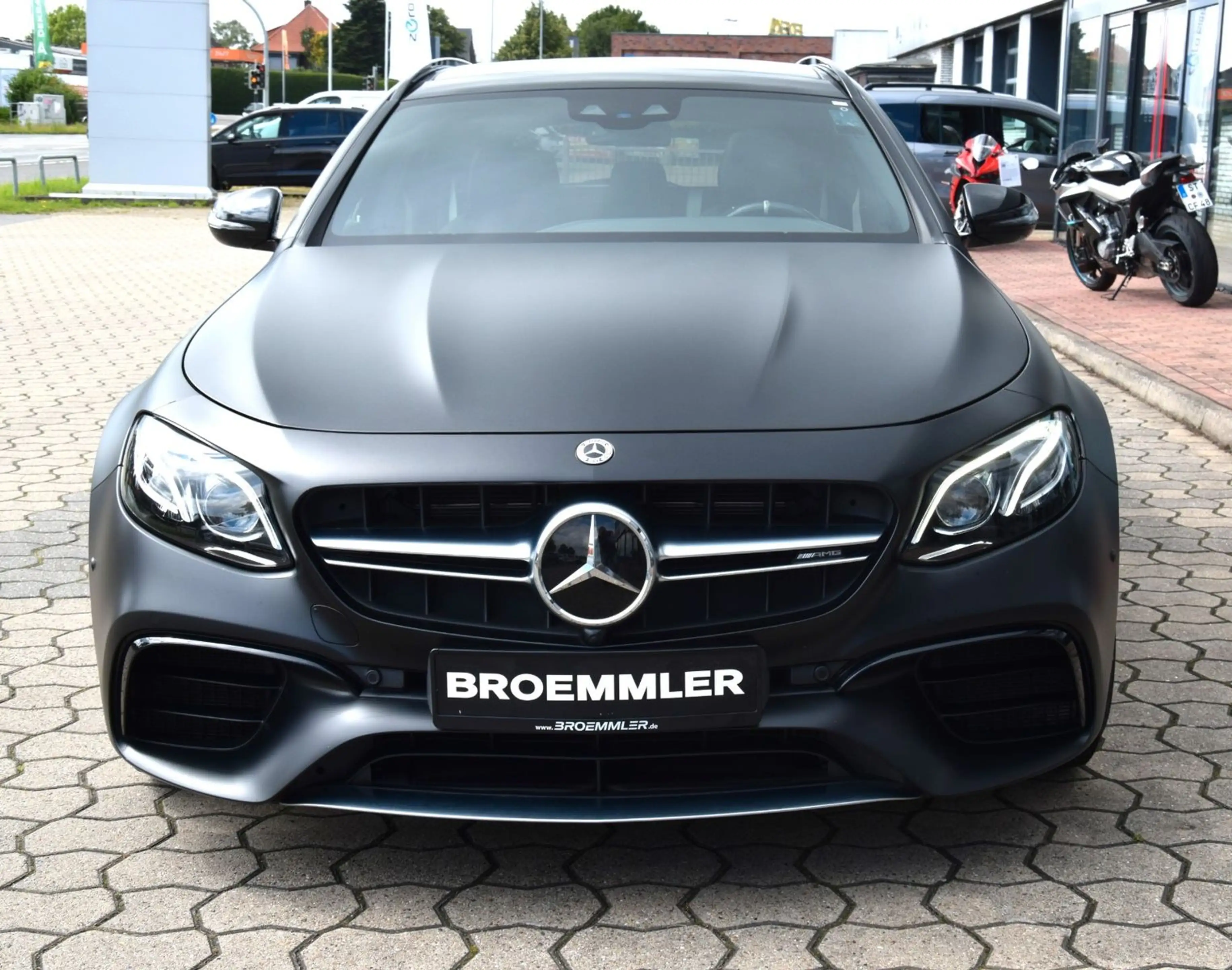 Mercedes-Benz E 63 AMG E 63 S 4MATIC+ T-Modell — photo 2
