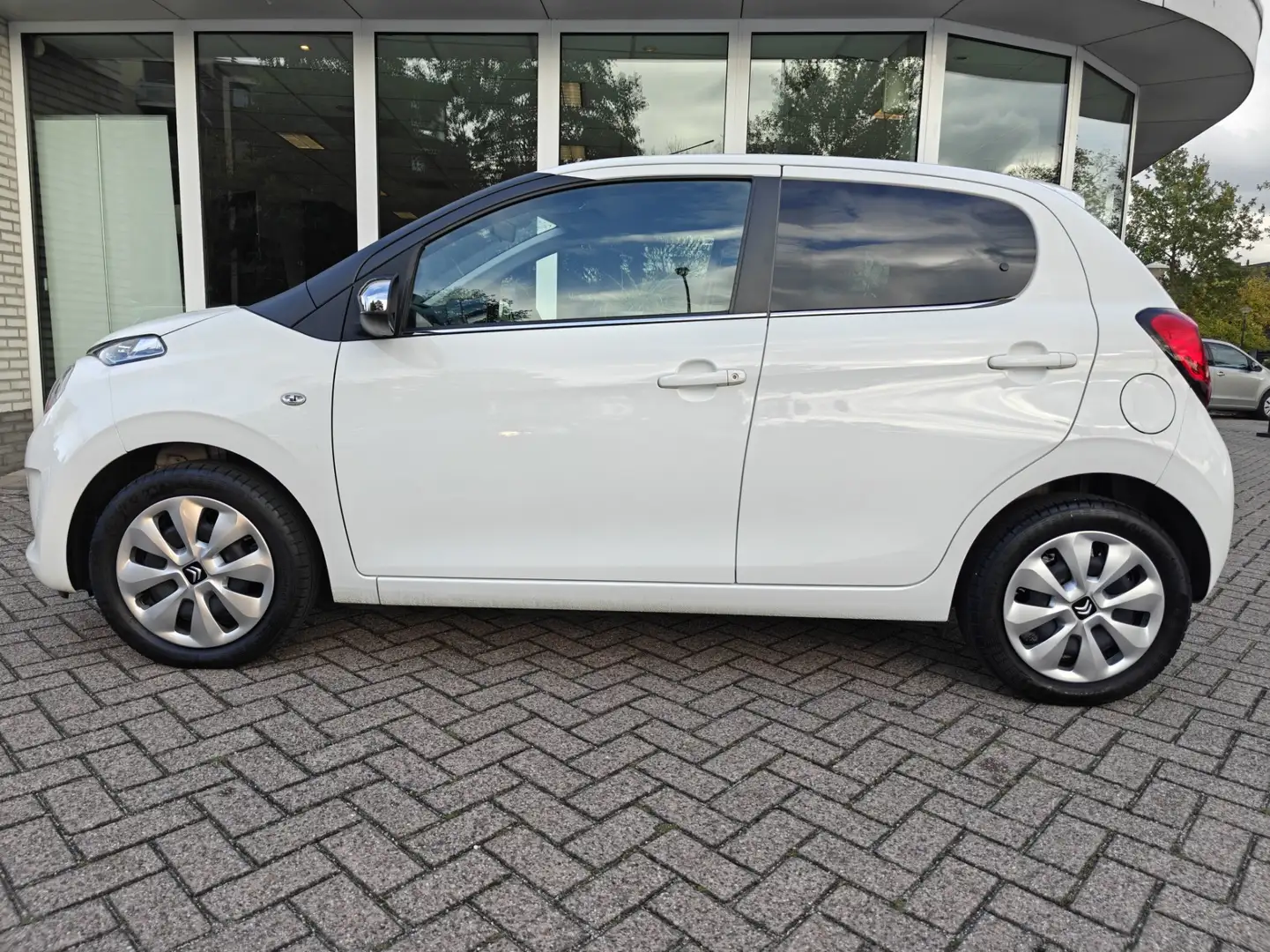 Citroen C1 1.0 VTi Feel / Airco / Led / Getint glas /Eerste E Wit - 2