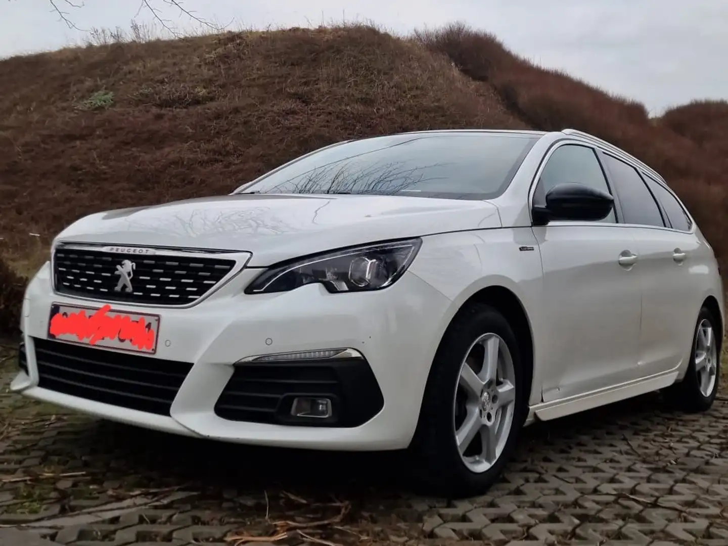 Peugeot 308 SW 1.2 PureTech GT Line - 1