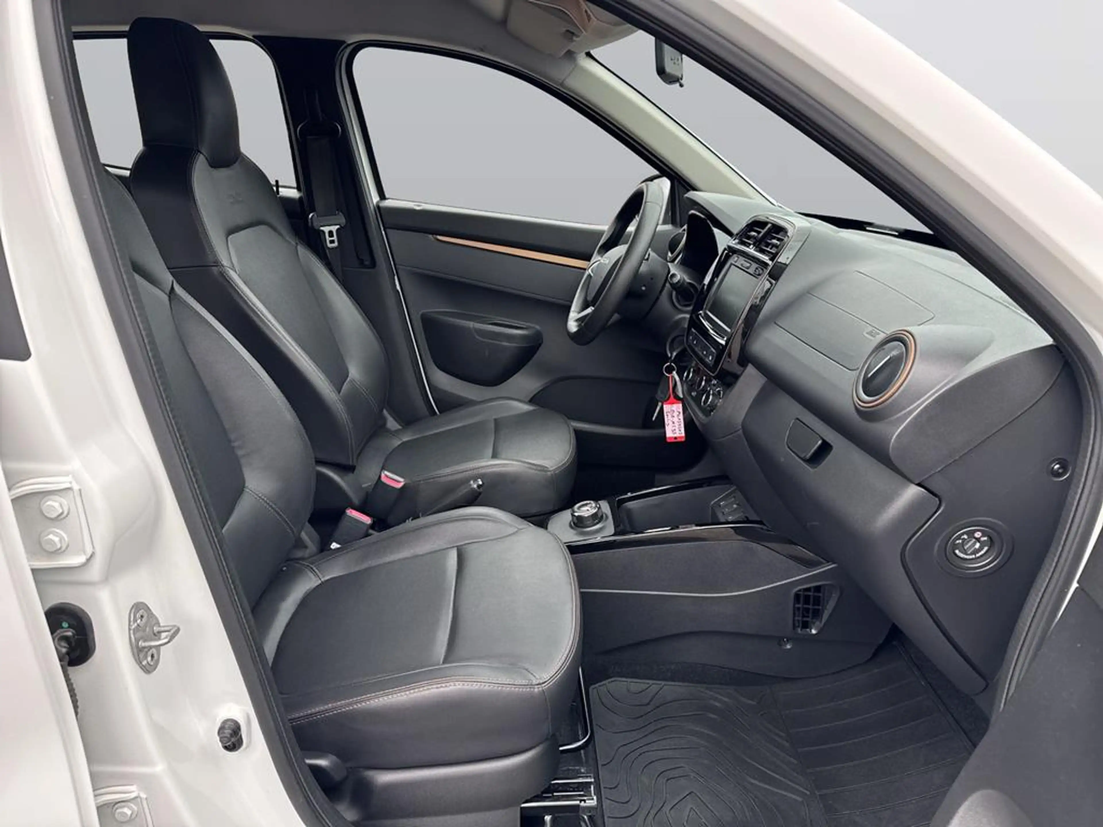 Dacia Spring Extreme 65 — photo 13