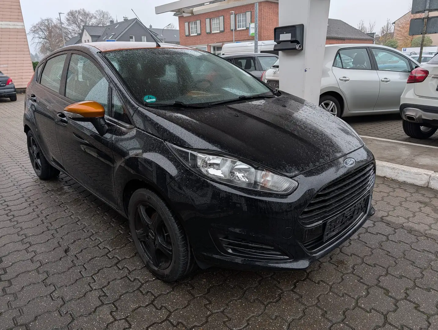 Ford Fiesta Fiesta 5-Türer 1.25 Trend Wenig Kilometer Schwarz - 1