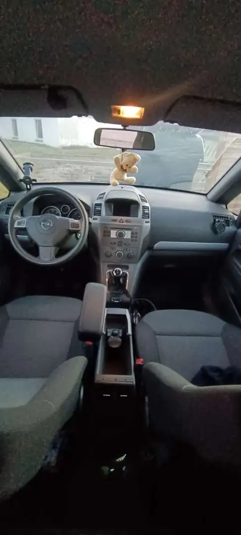 Opel Zafira Zafira 1,9 CDTI Schwarz - 2