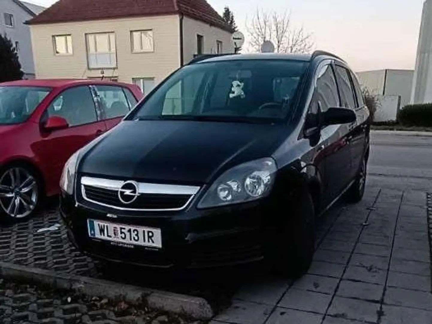Opel Zafira Zafira 1,9 CDTI Schwarz - 1