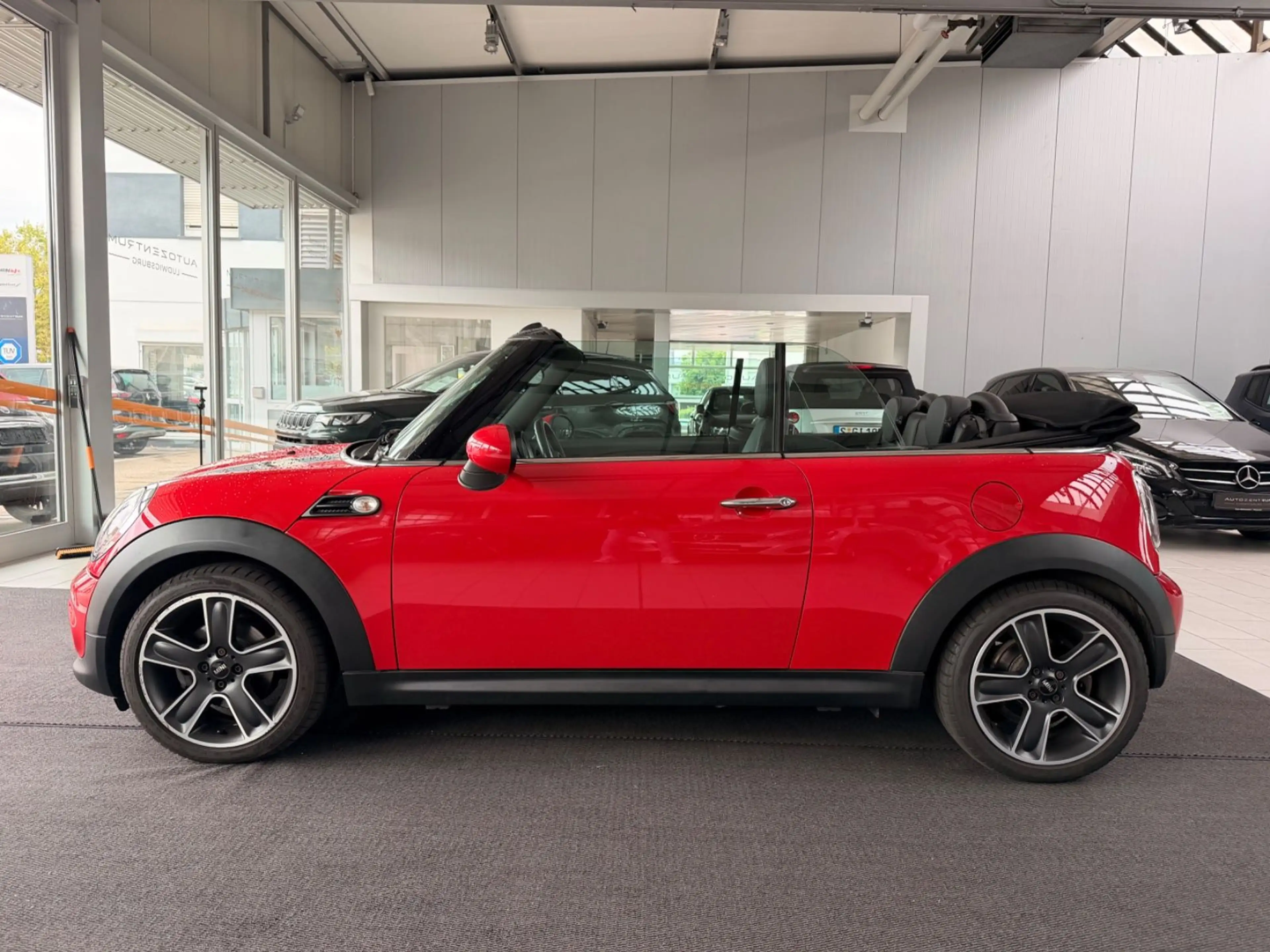 MINI Cooper Cabrio *1 Hand*Checkheftgepflegt*Navi* — photo 3