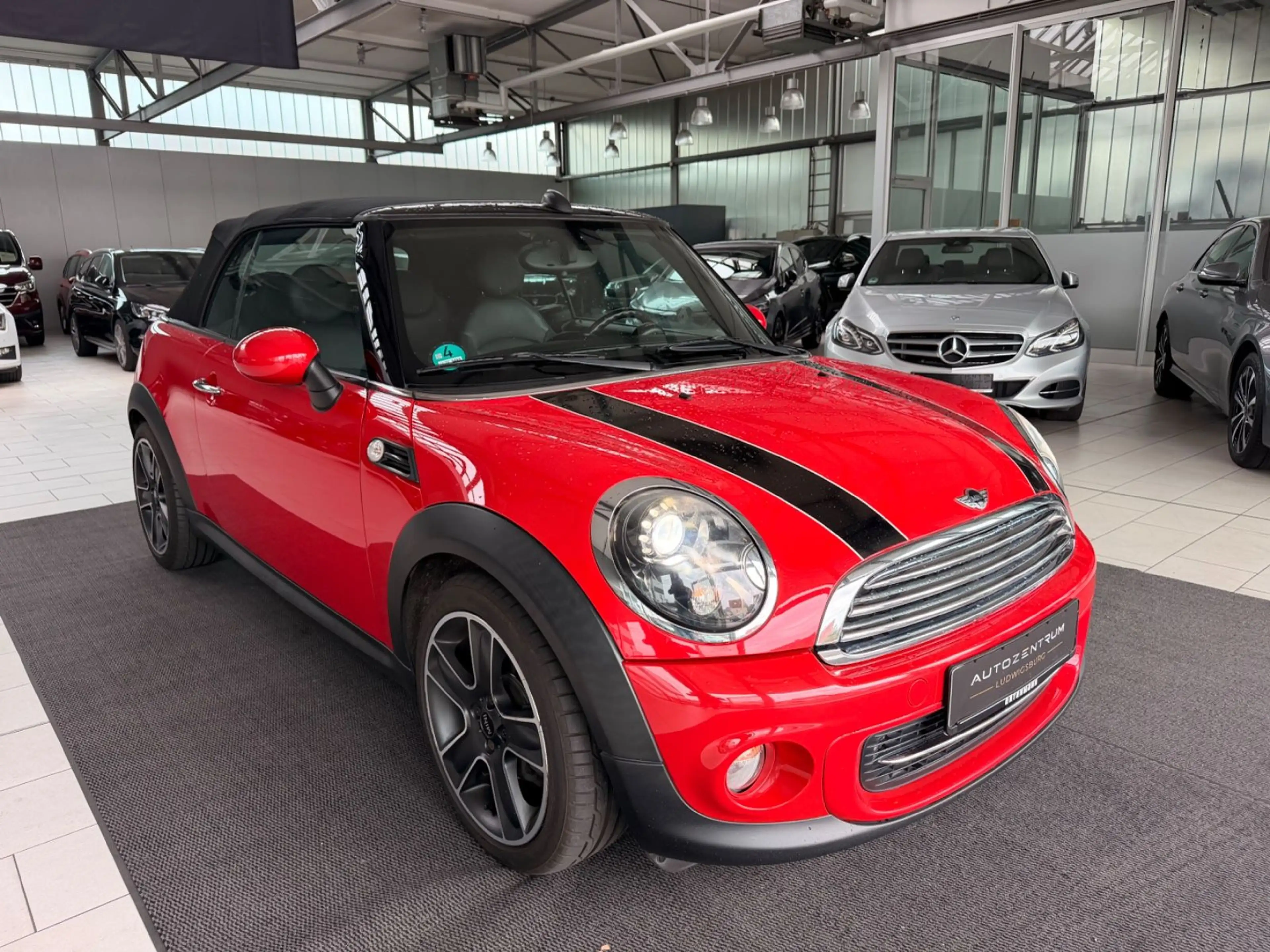 MINI Cooper Cabrio *1 Hand*Checkheftgepflegt*Navi* — photo 8