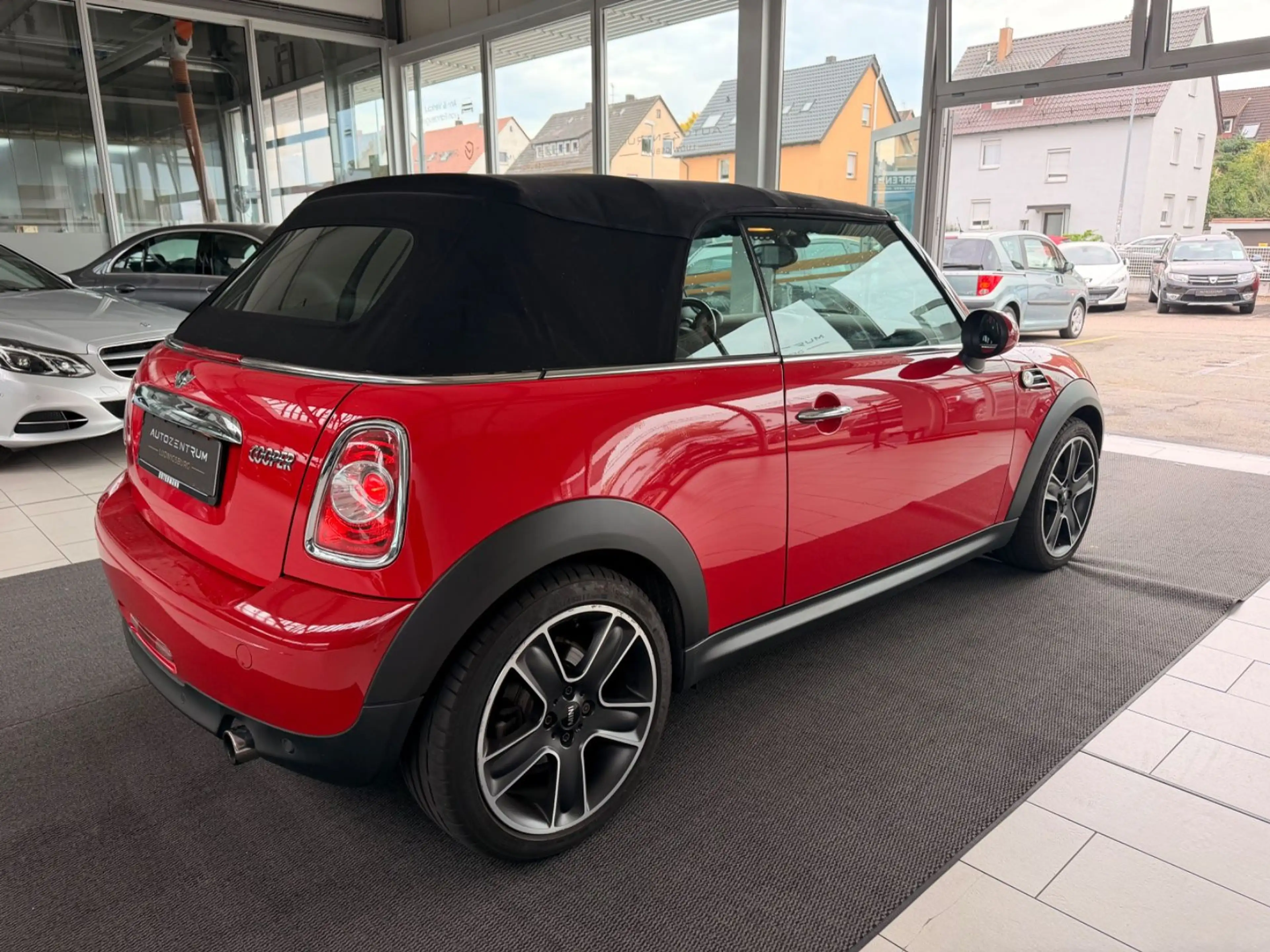 MINI Cooper Cabrio *1 Hand*Checkheftgepflegt*Navi* — photo 6