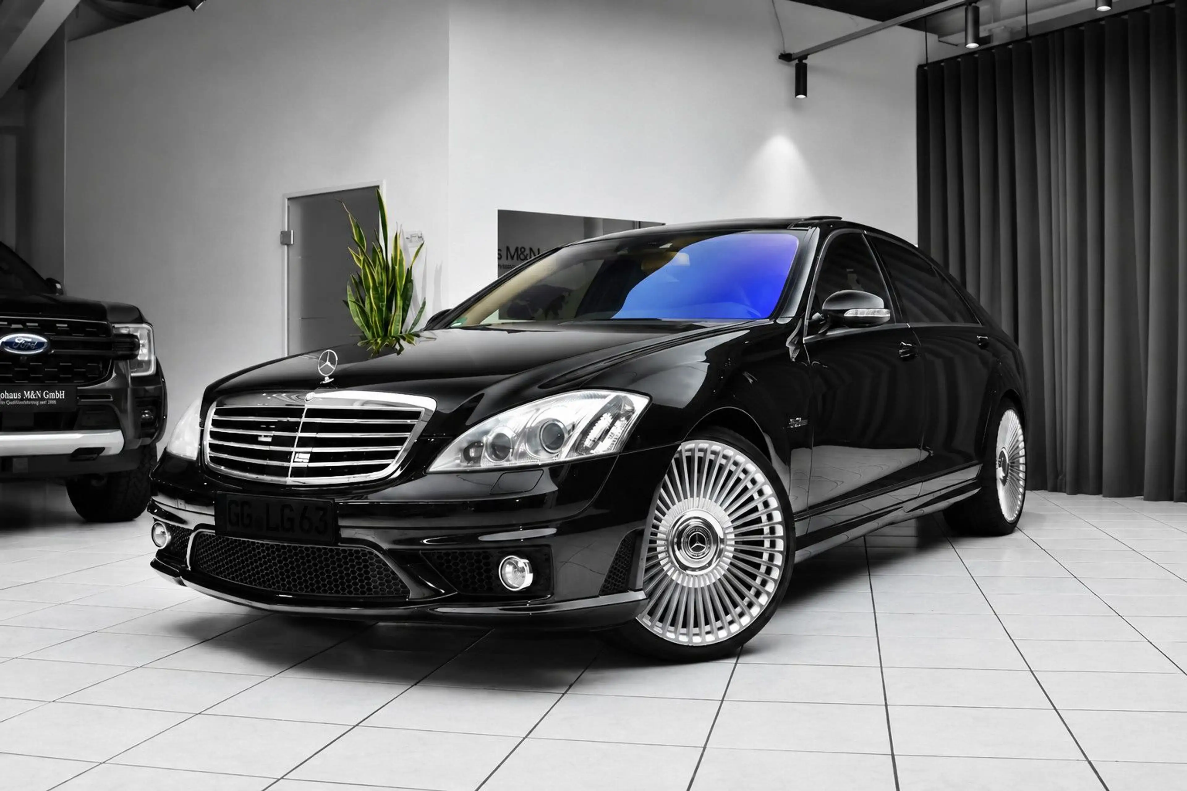 Mercedes-Benz S 63 AMG L *Deutsch* FOND TV* Kühlschrank* — photo 9