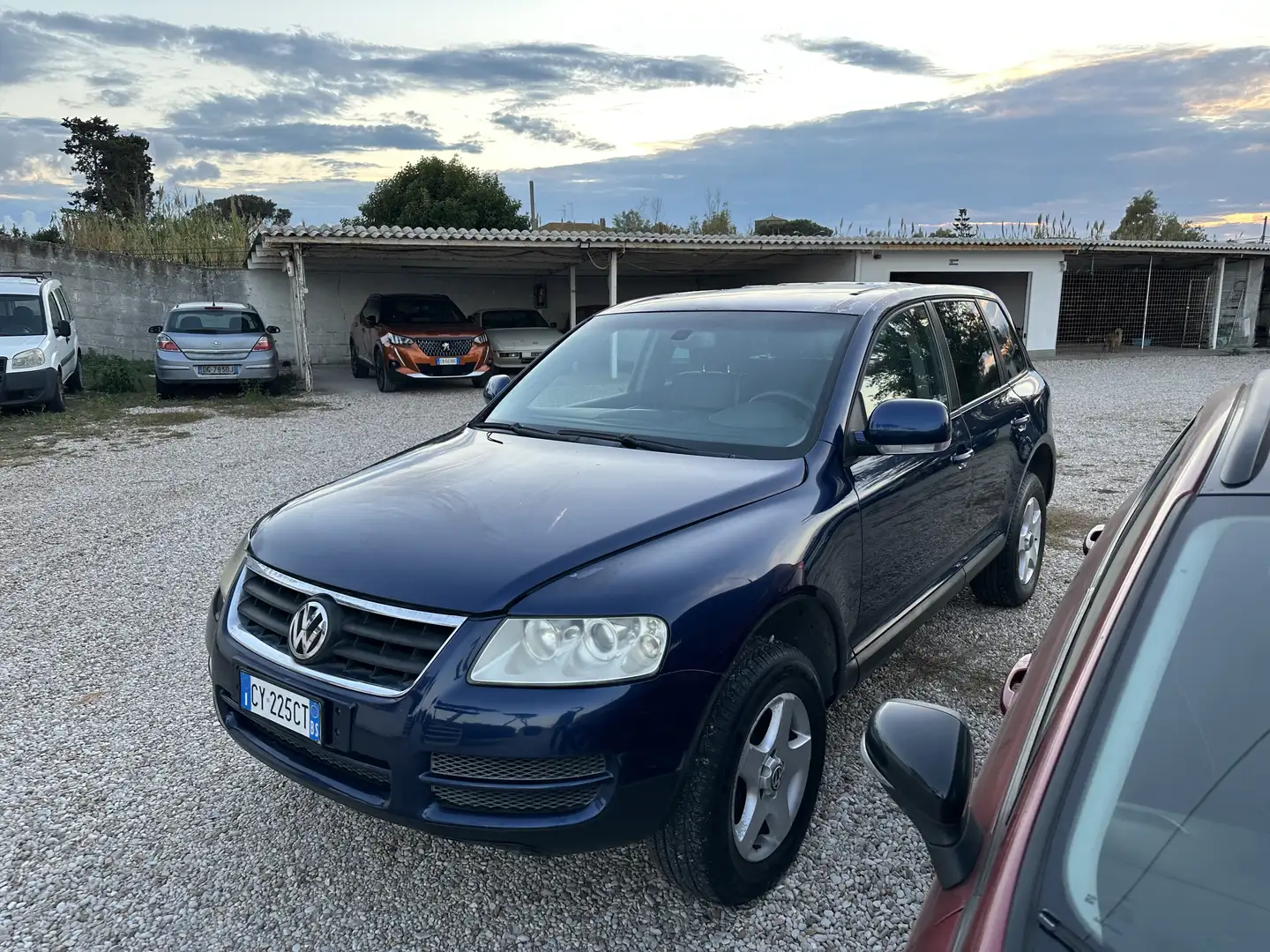 Volkswagen Touareg Touareg 2.5 tdi R5 tiptronic Blu/Azzurro - 1