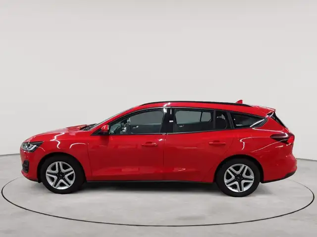 Ford Focus view 6