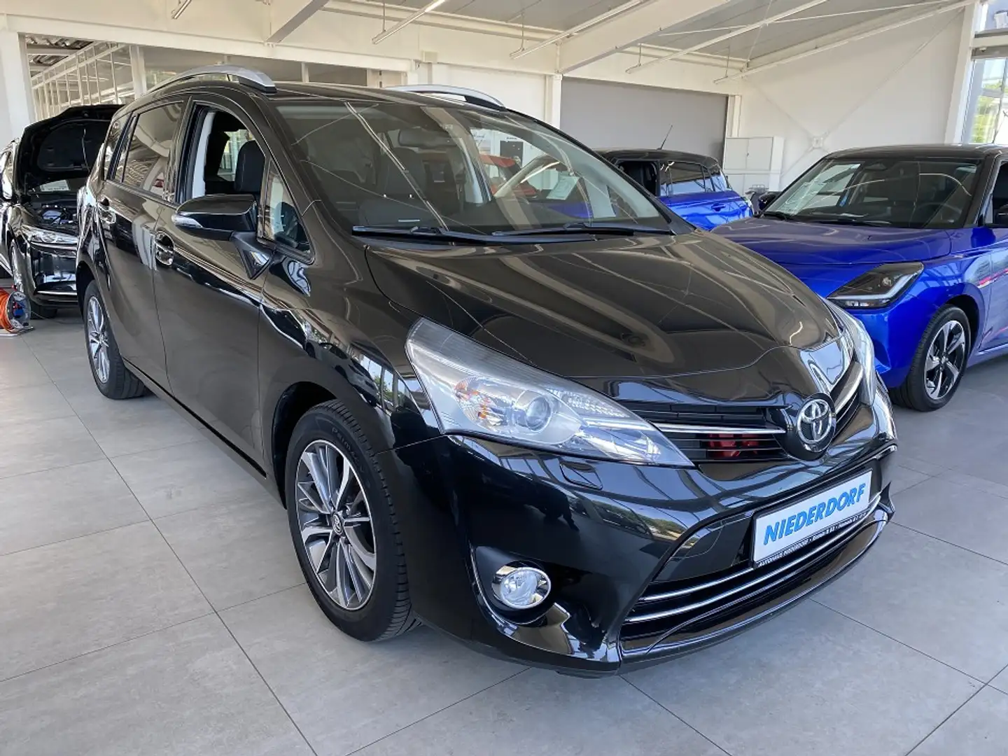Toyota Verso 1.8 5-Sitzer Edition S 7-SITZER Noir - 1