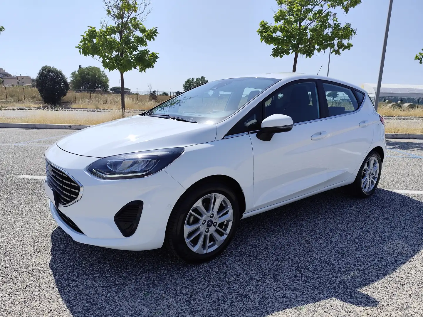 Ford Fiesta Fiesta 5p 1.1 Titanium 75cv Blanc - 1