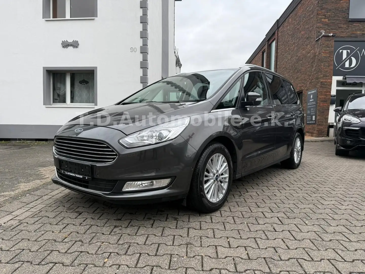 Ford Galaxy Titanium / Tüv Neu / Insp. Neu/7 sitz Grau - 1