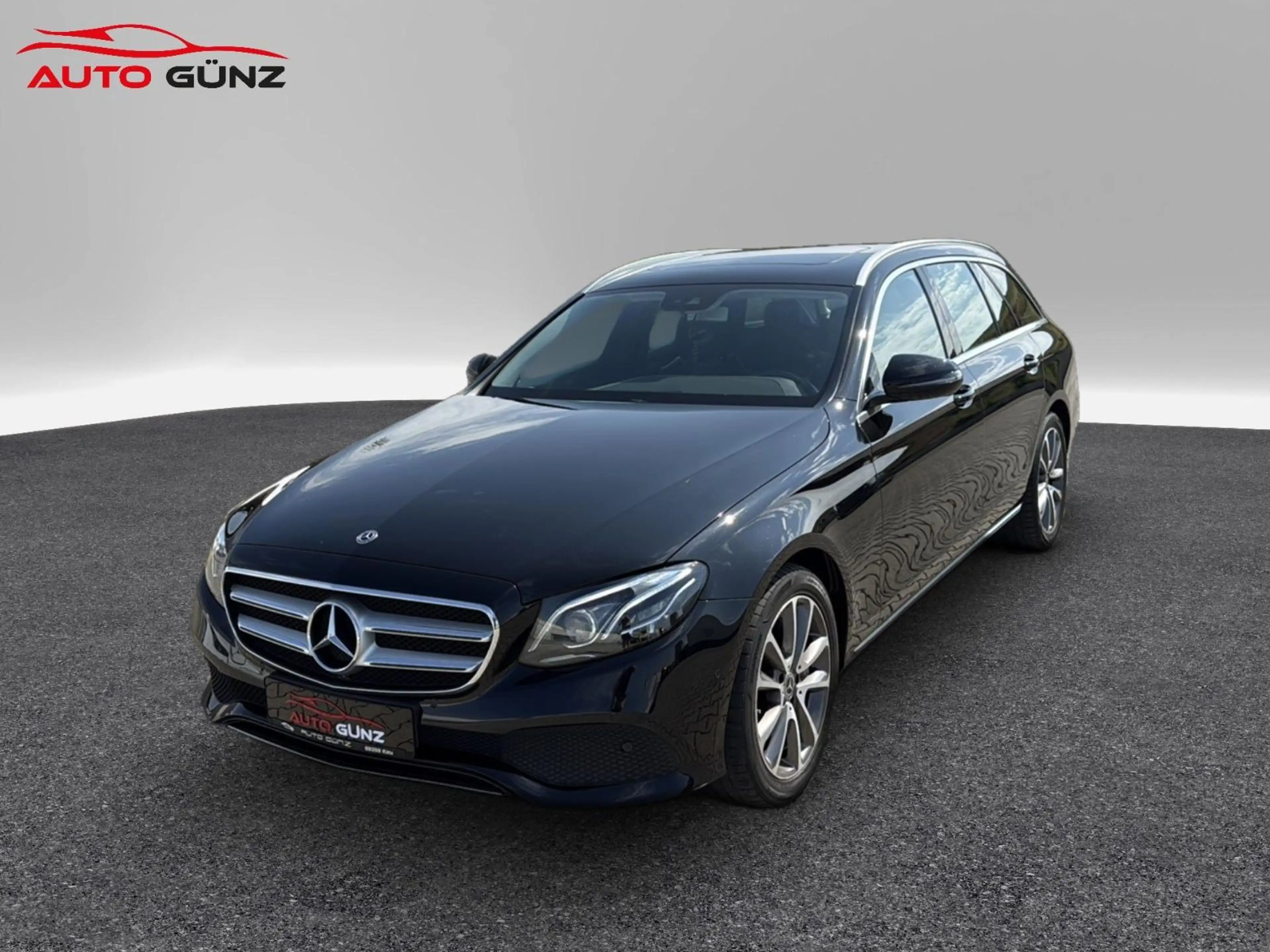 Mercedes-Benz E 350 d T-Modell 4Matic Avantgarde — photo 2