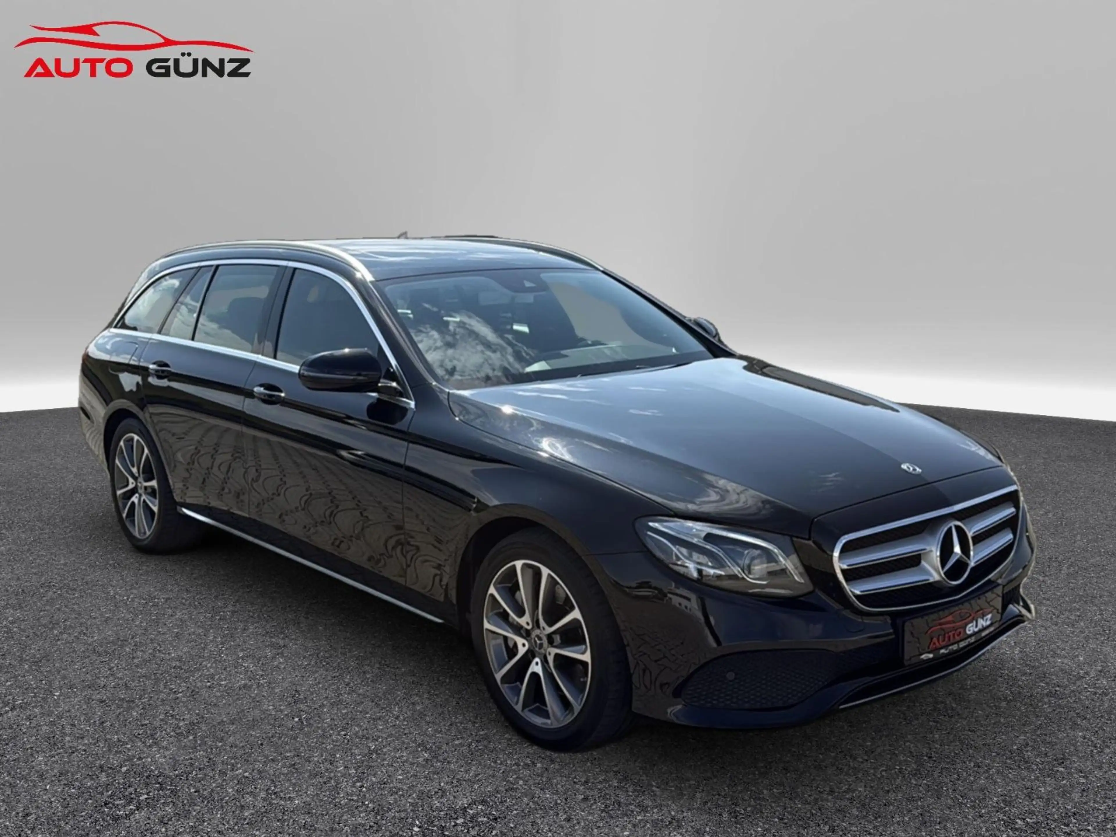 Mercedes-Benz E 350 d T-Modell 4Matic Avantgarde — photo 3