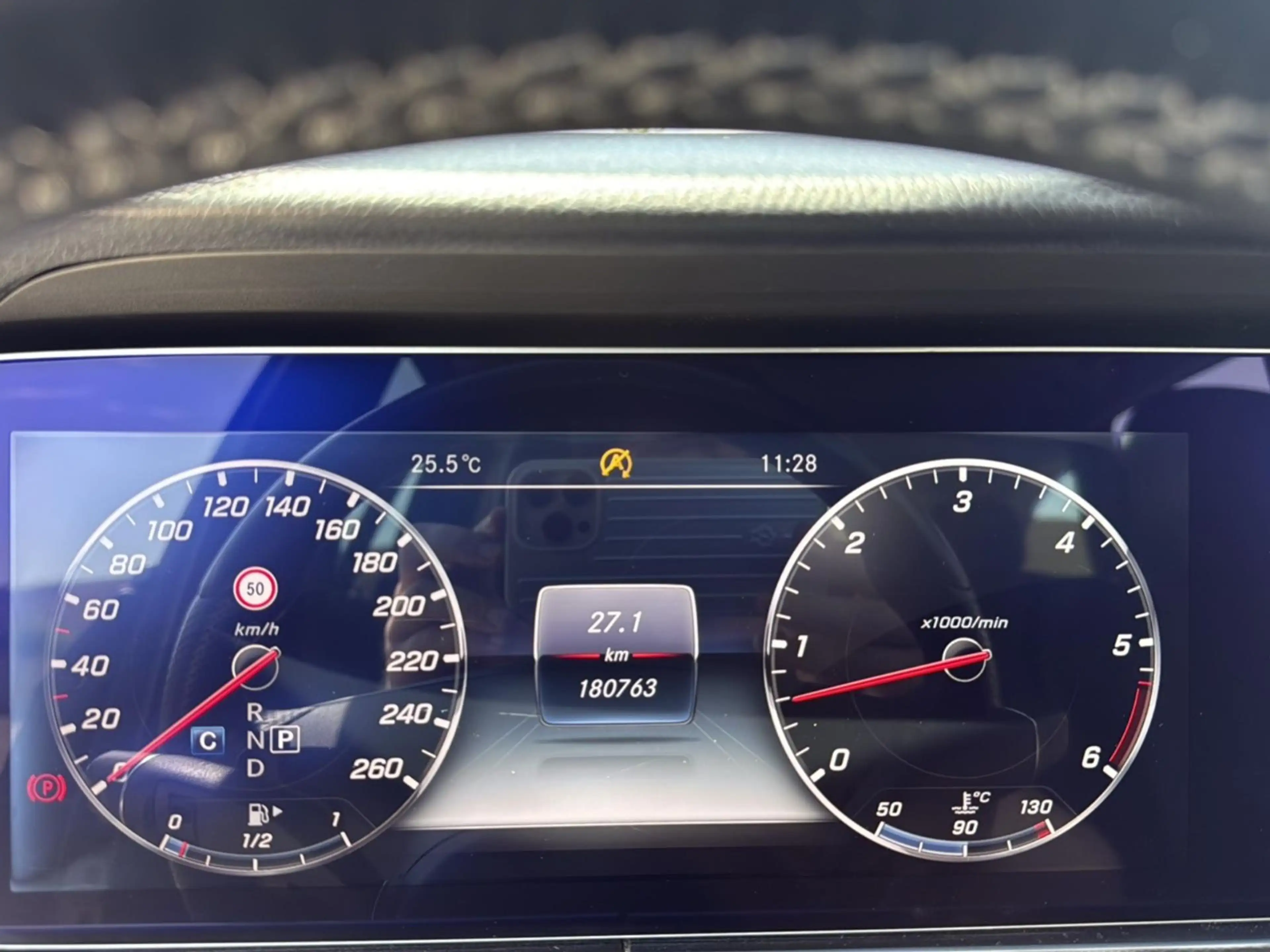 Mercedes-Benz E 350 d T-Modell 4Matic Avantgarde — photo 15
