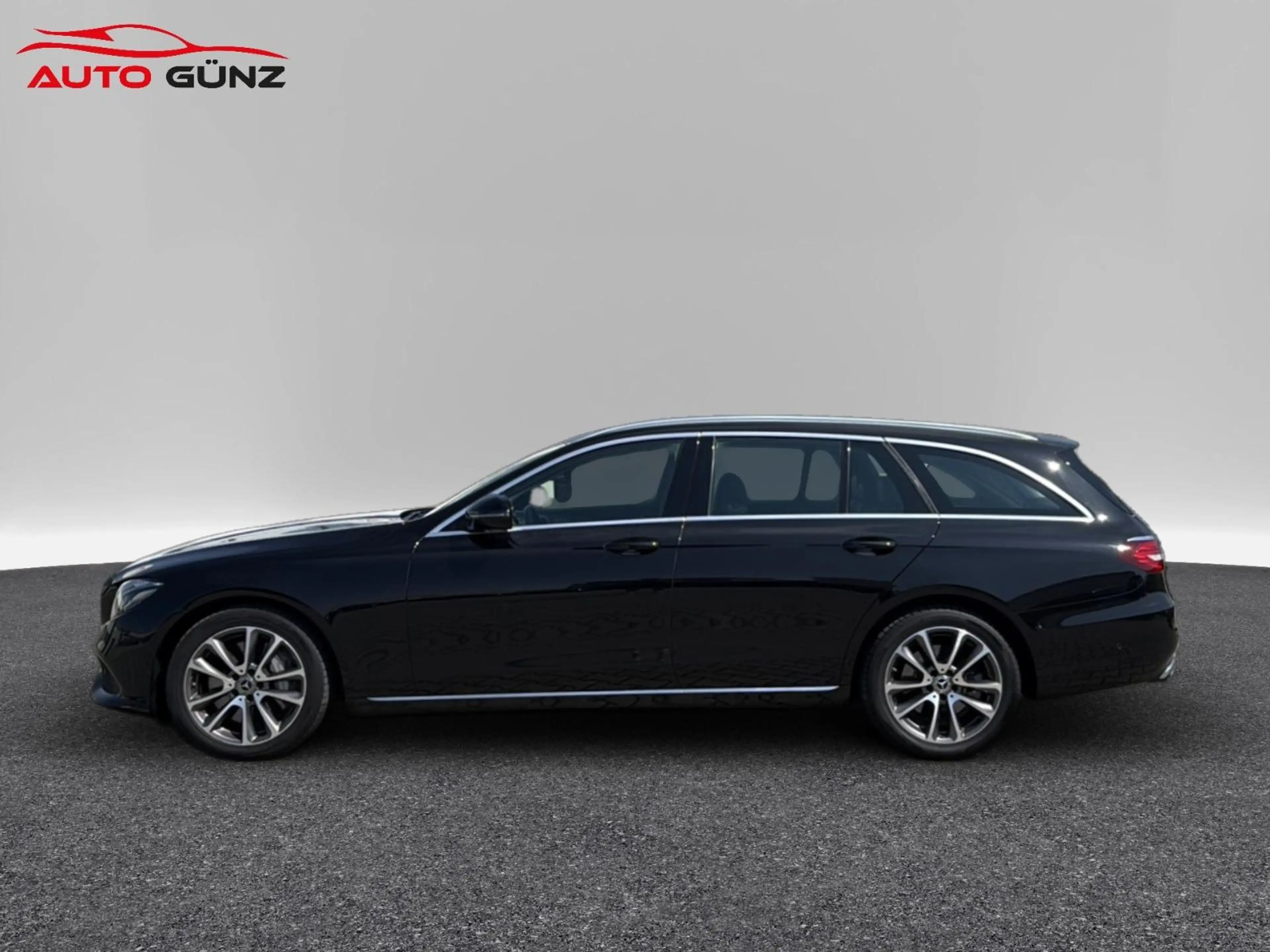 Mercedes-Benz E 350 d T-Modell 4Matic Avantgarde — photo 8