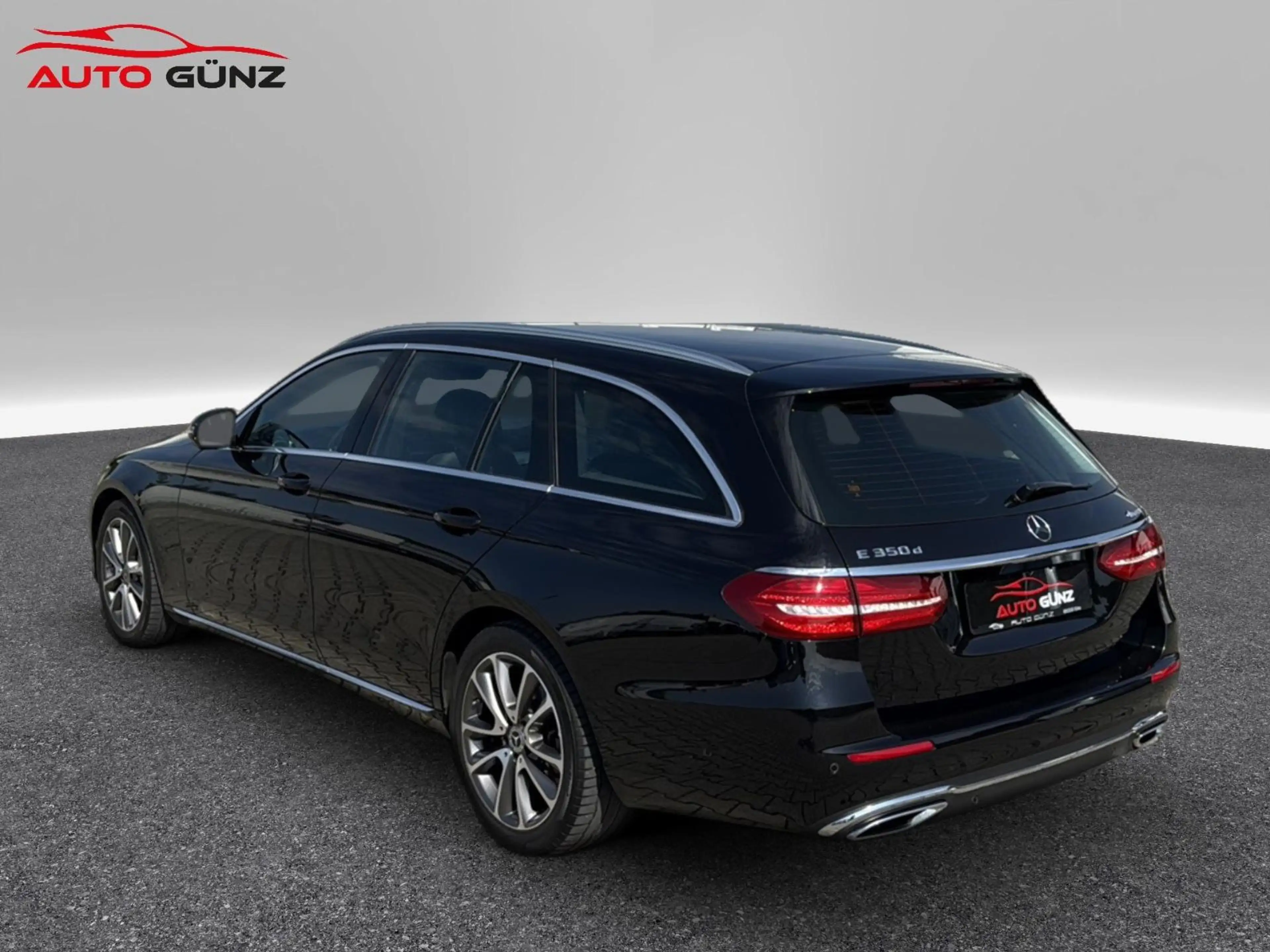 Mercedes-Benz E 350 d T-Modell 4Matic Avantgarde — photo 5