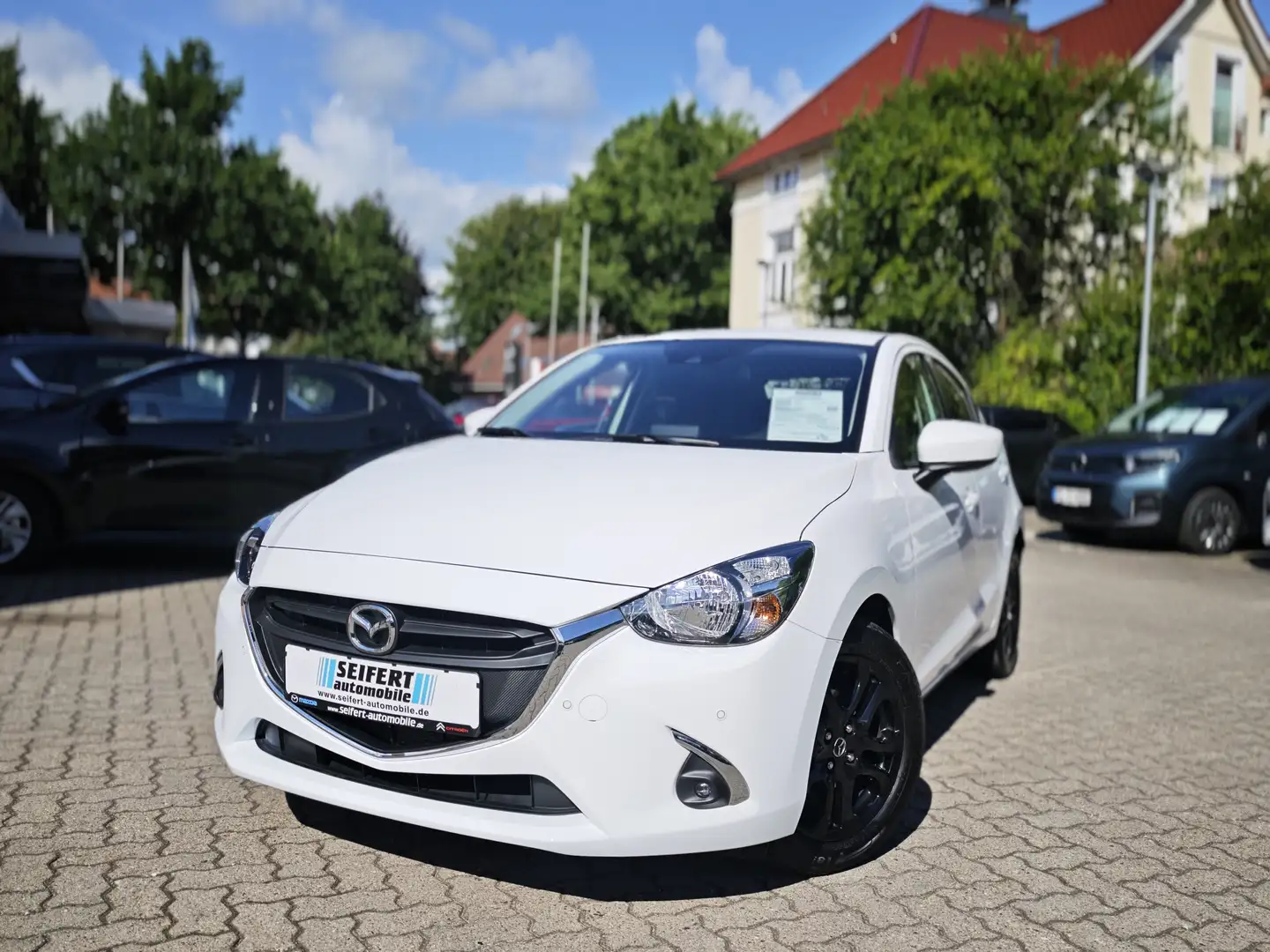 Mazda 2 SKYACTIV-G 75 Kizoku Blanc - 1