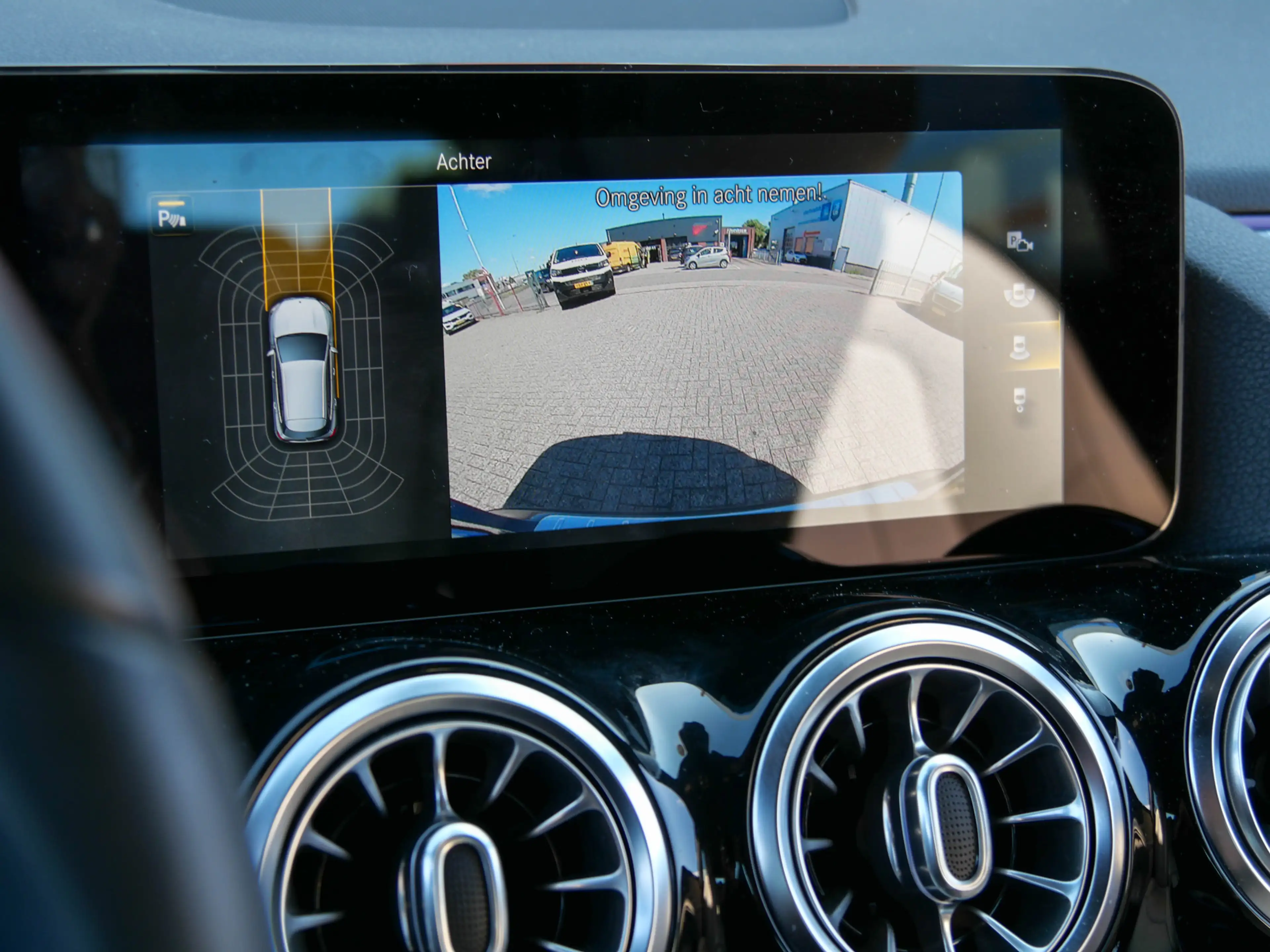 Mercedes-Benz GLA 200 Business Solution Luxury | LEDER | CAMERA | NAVIGA — photo 9
