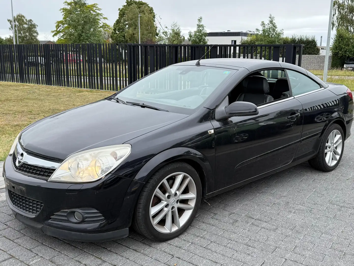 Opel Astra Astra Twin Top 1.9 CDTI Edition ** DIESEL - 2