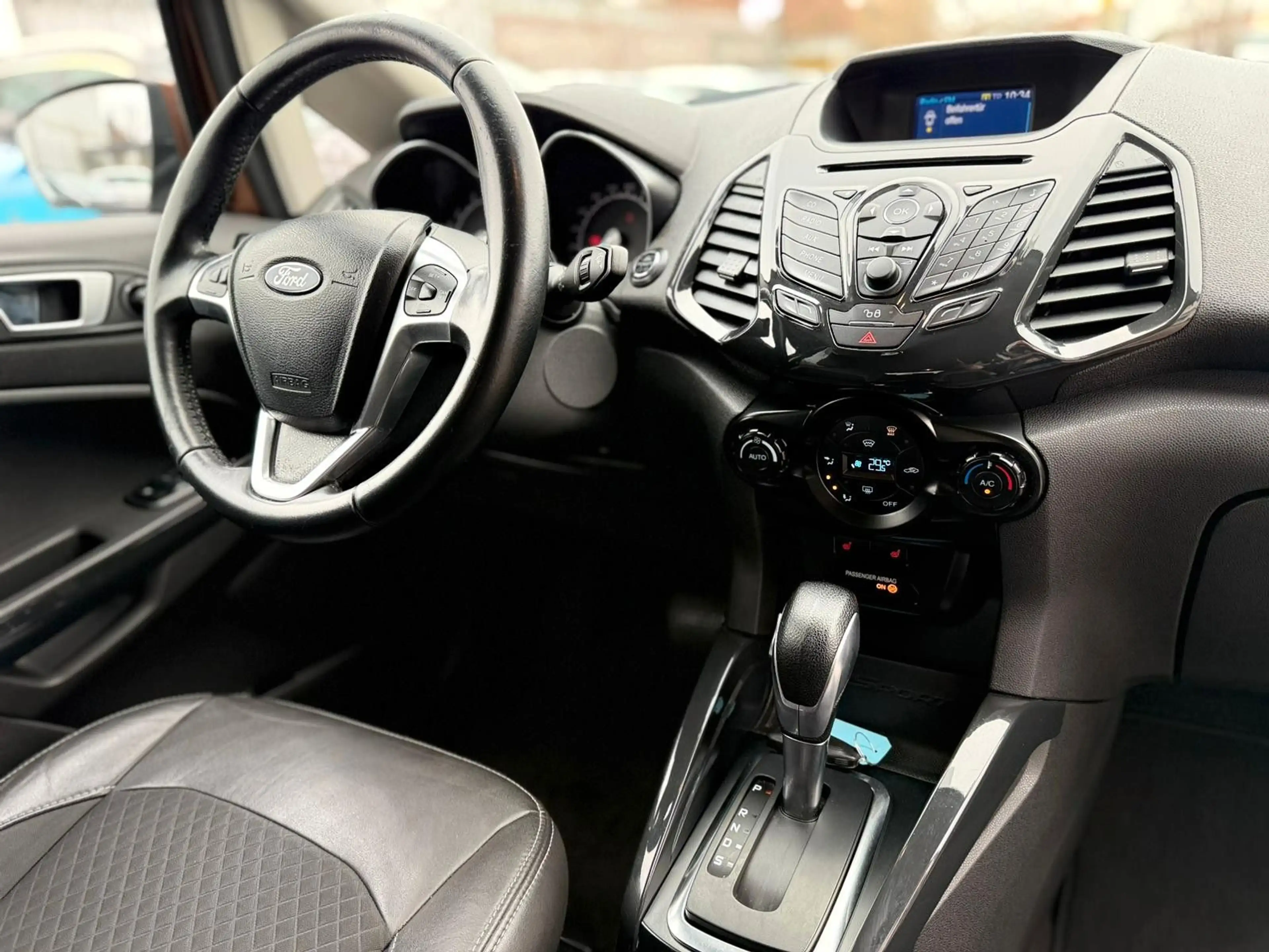 Ford EcoSport Titanium*SHZG*PDC*ISOFIX*AUTOMATIK* — photo 14