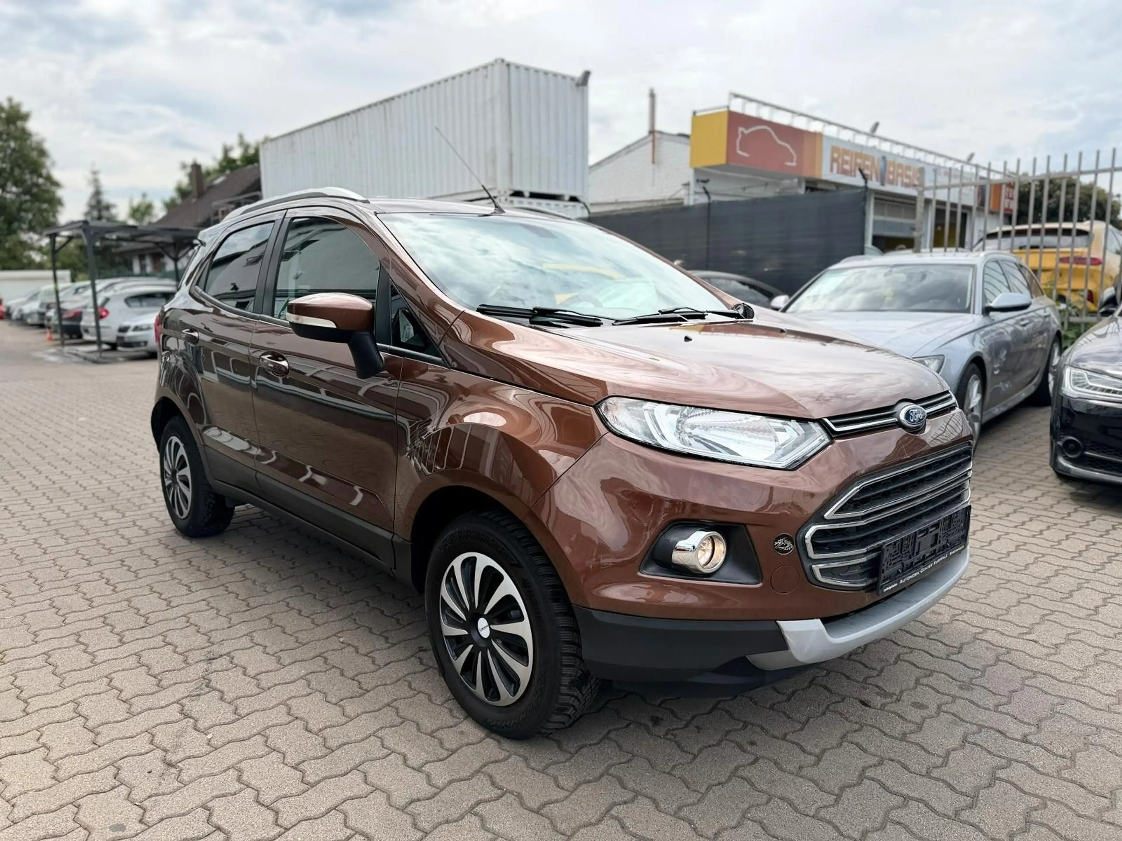 Ford EcoSport Titanium*SHZG*PDC*ISOFIX*AUTOMATIK*