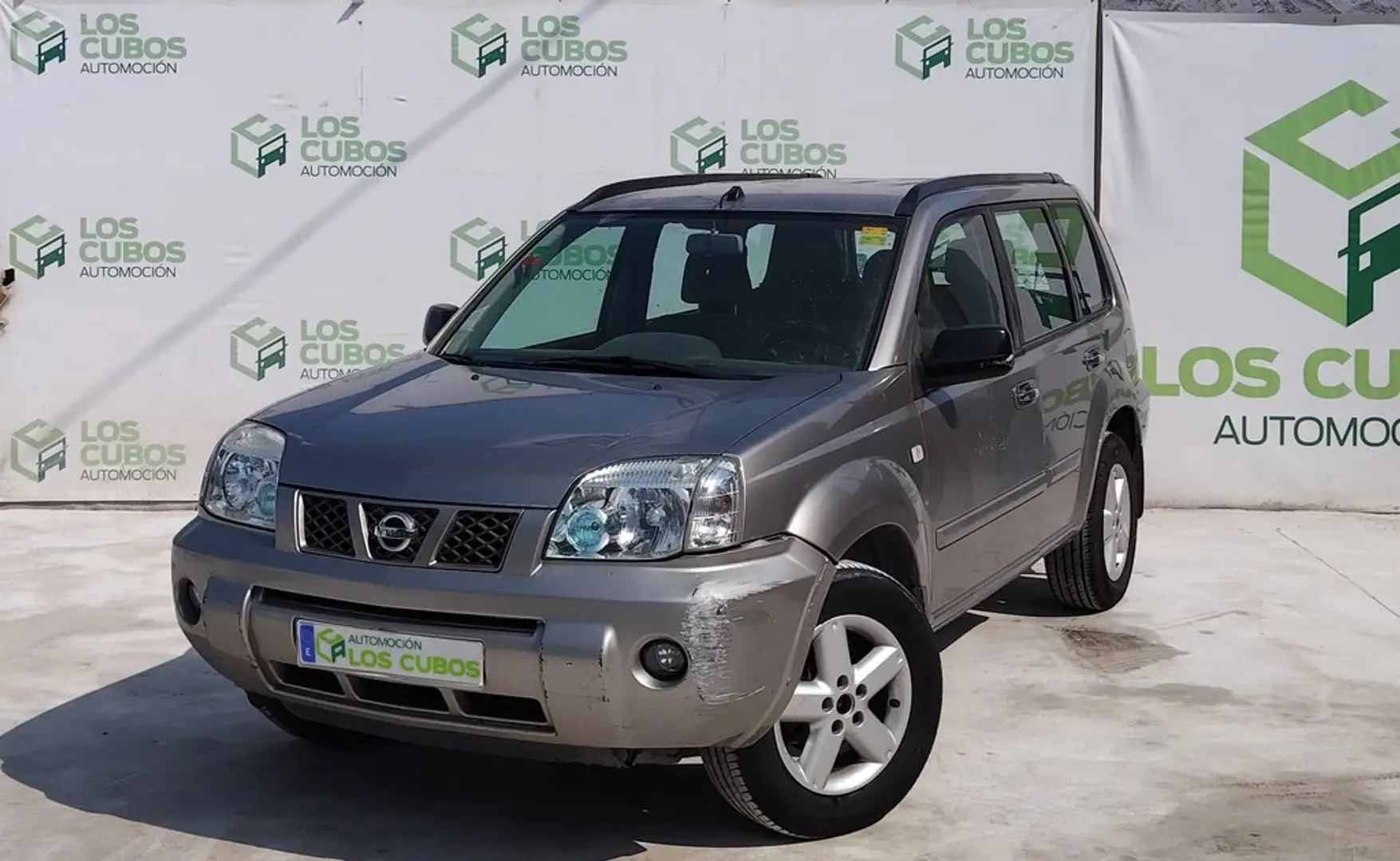 Nissan X-Trail 2.2 dCi COLUMBIA TITANIUM PACK Marrón - 1