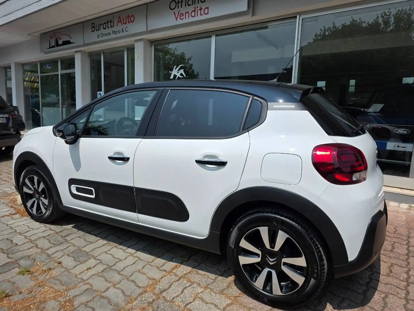Citroen C3 1.2 puretech Shine s&s 83cv PREZZO REALE Bianco - 2