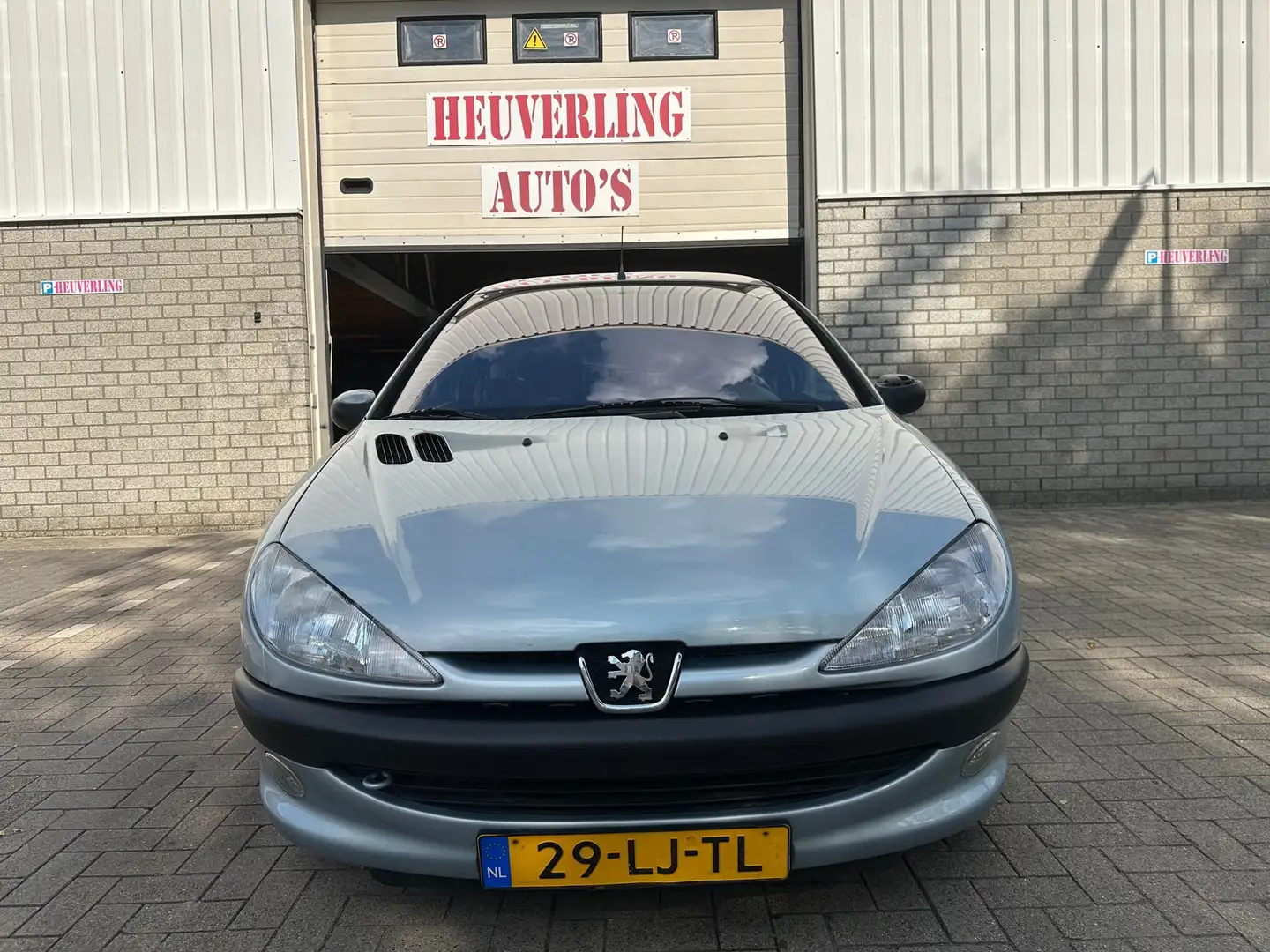 Peugeot 206 1.4 XT | Automaat | Clima | APK Grau - 2