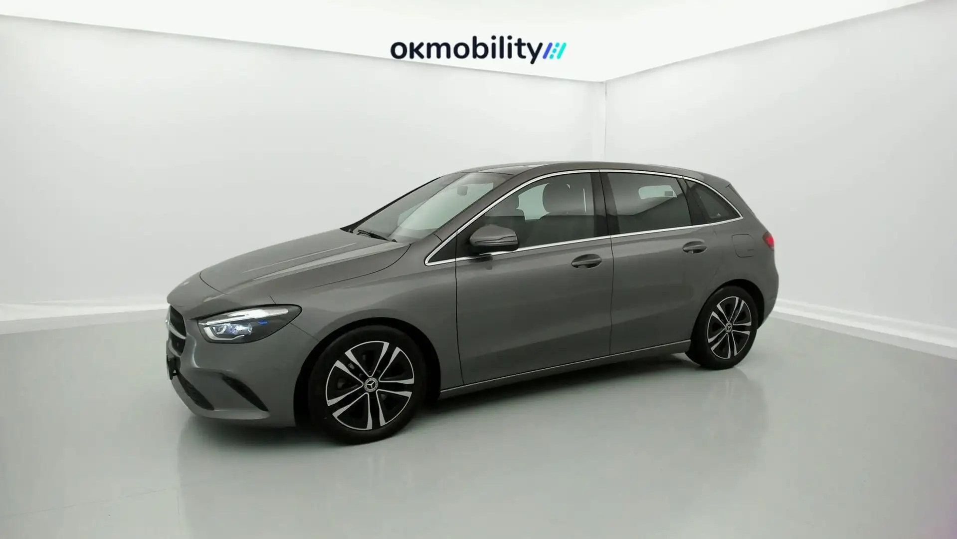 Mercedes-Benz B 200 200d Plateado - 2