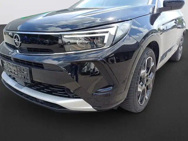 Opel Grandland view 9