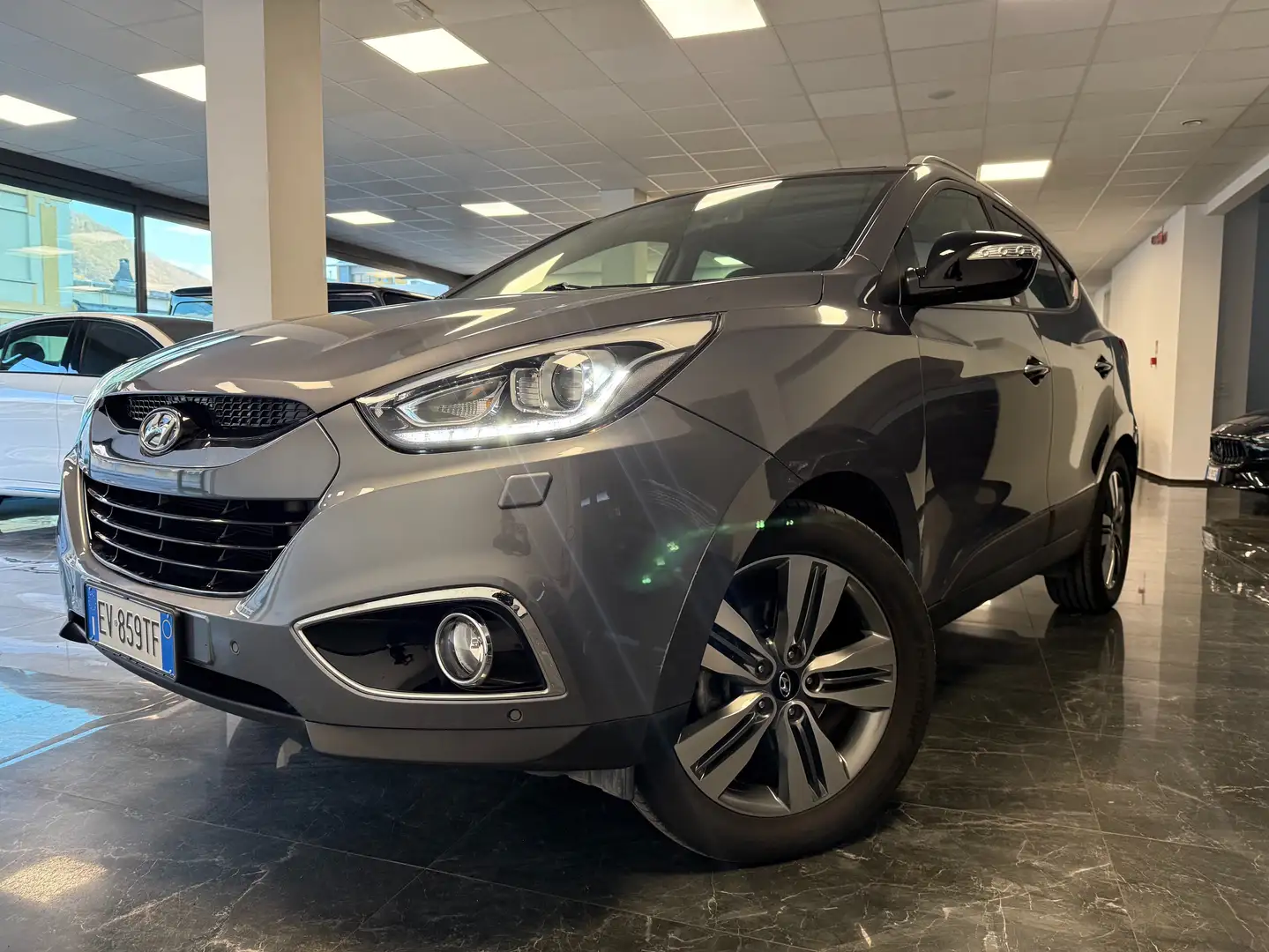 Hyundai iX35 1.7 CRDi 2WD Go! Brasil / TETTO APR. / SED. RISC. Grigio - 1