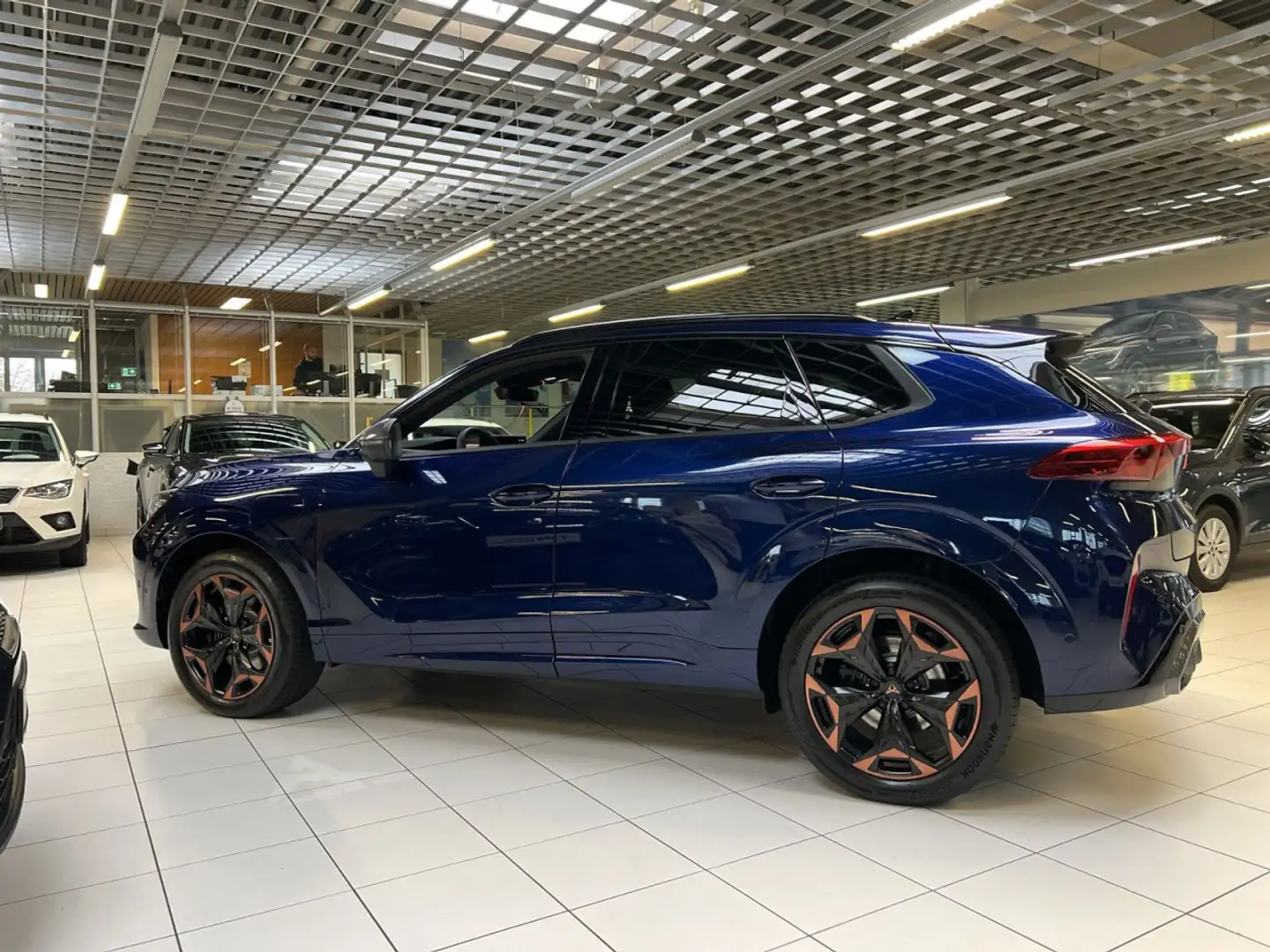 CUPRA Terramar VZ 1.5 e-HYBRID DSG Klima Navi Rückfahrkamera Blau - 2