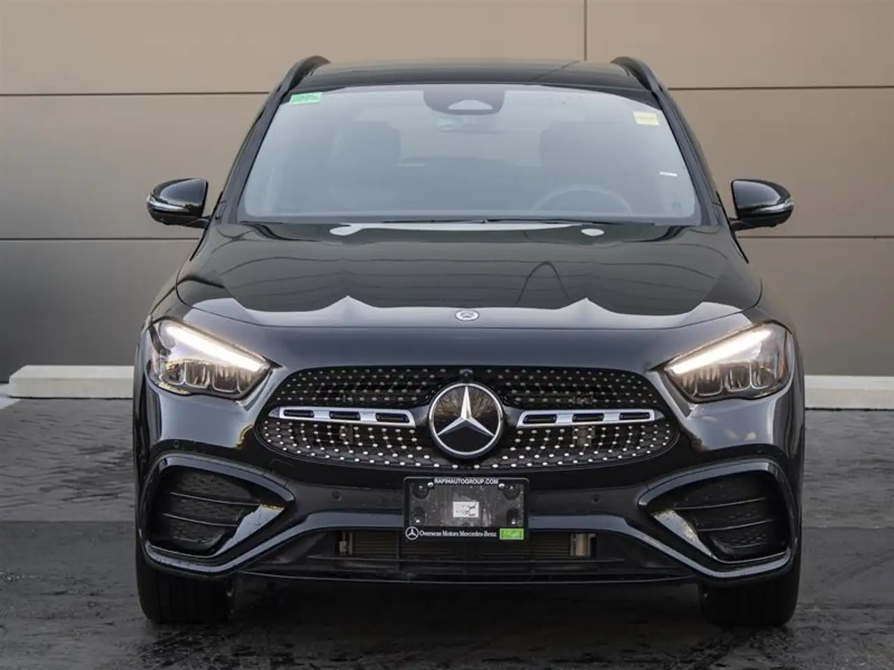 Mercedes-Benz GLA снимка Mercedes-Benz GLA