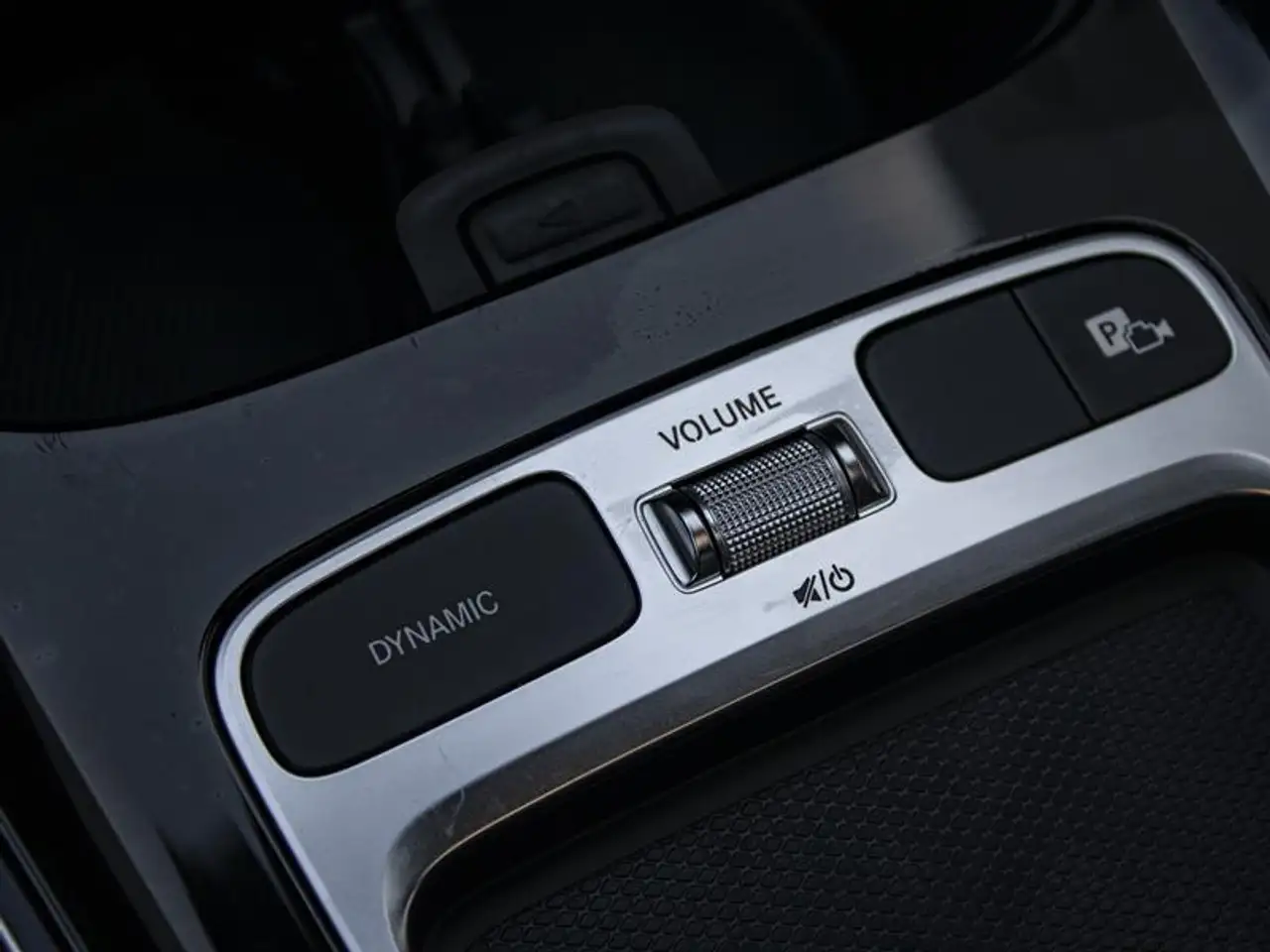 Mercedes-Benz GLA снимка Mercedes-Benz GLA