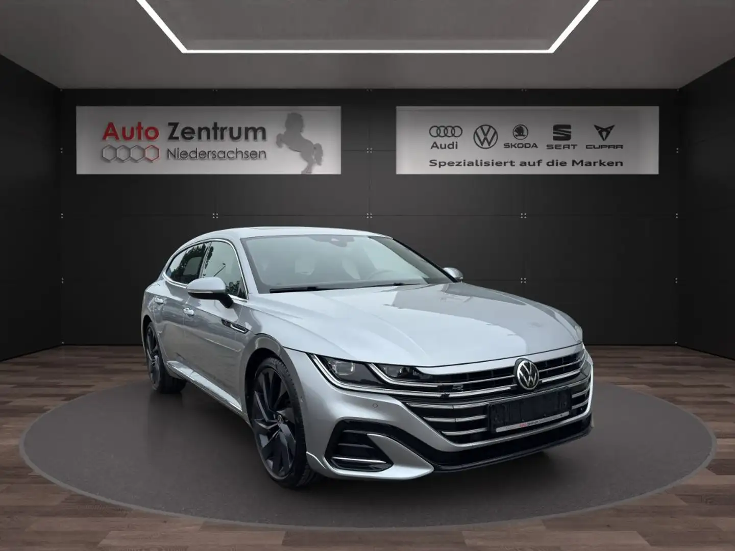 Volkswagen Arteon Shoot Brake 2.0 TSI R-Line Harman Kardon StandHz. Silber - 2