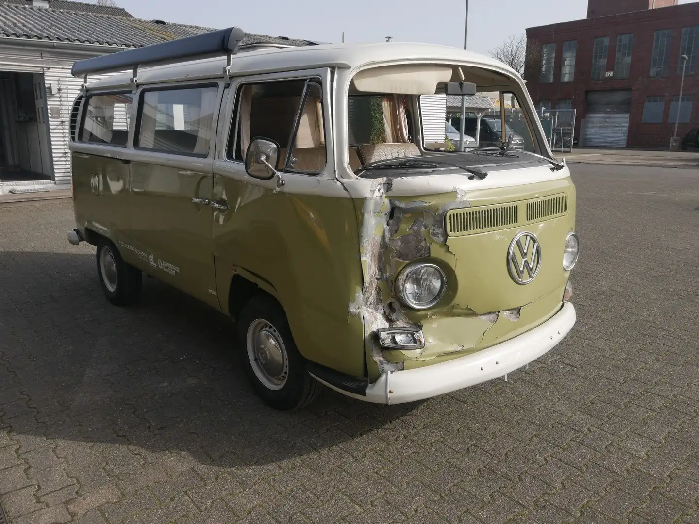 Volkswagen T2 Vollrestaurierung Grün - 1