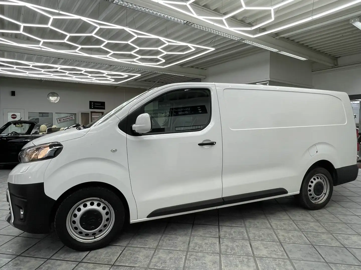 Toyota Proace 2.0 D4D L2 Kasten Comfort, Autom., Navi White - 2