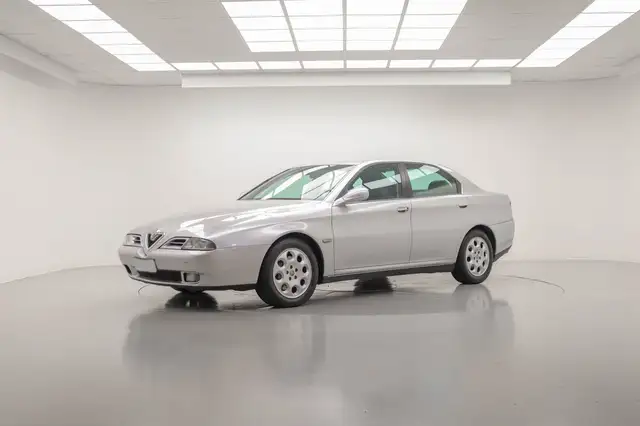 Alfa Romeo 166 2.0i V6 turbo cat Super Progression