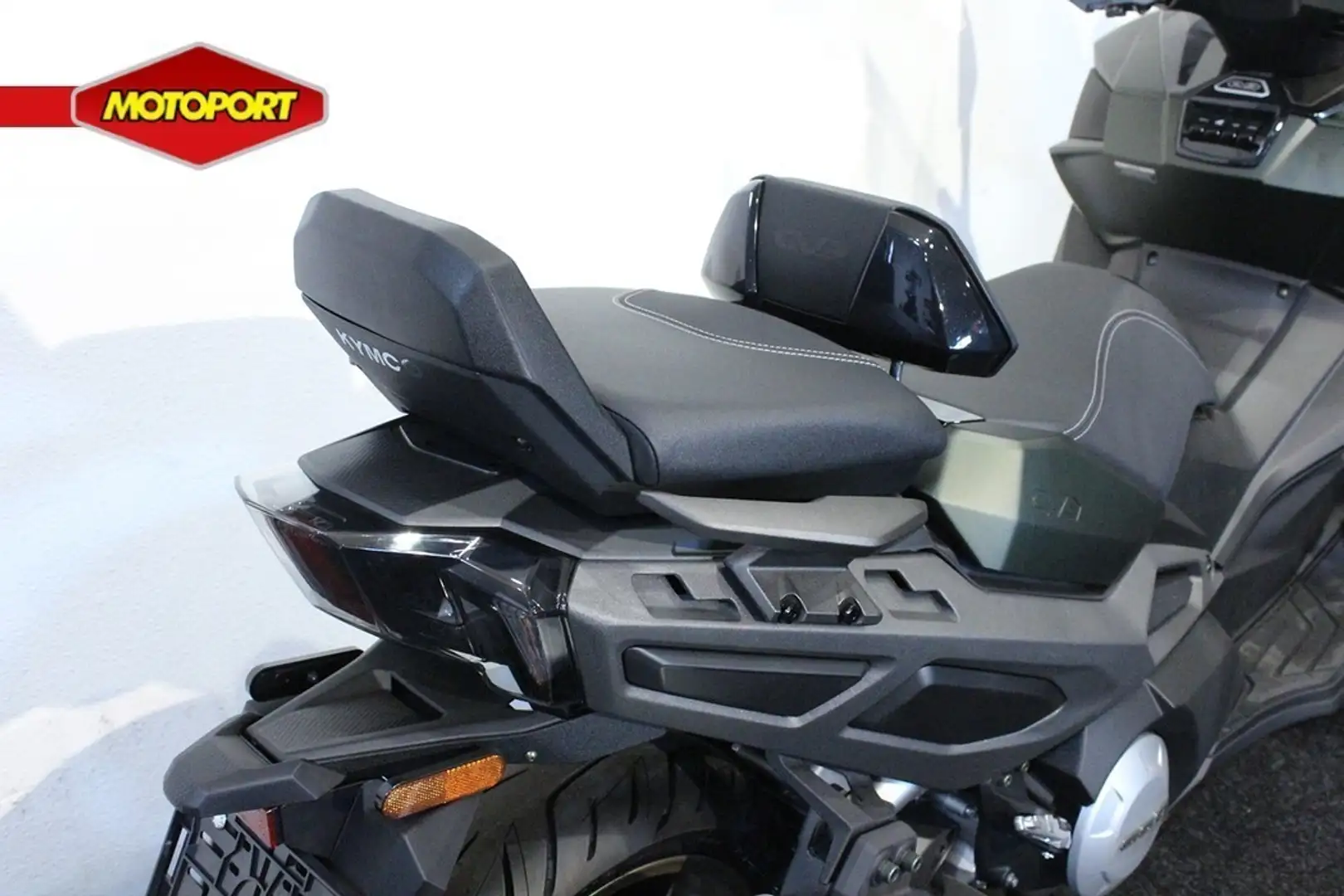Kymco CV3 550 Zwart - 2