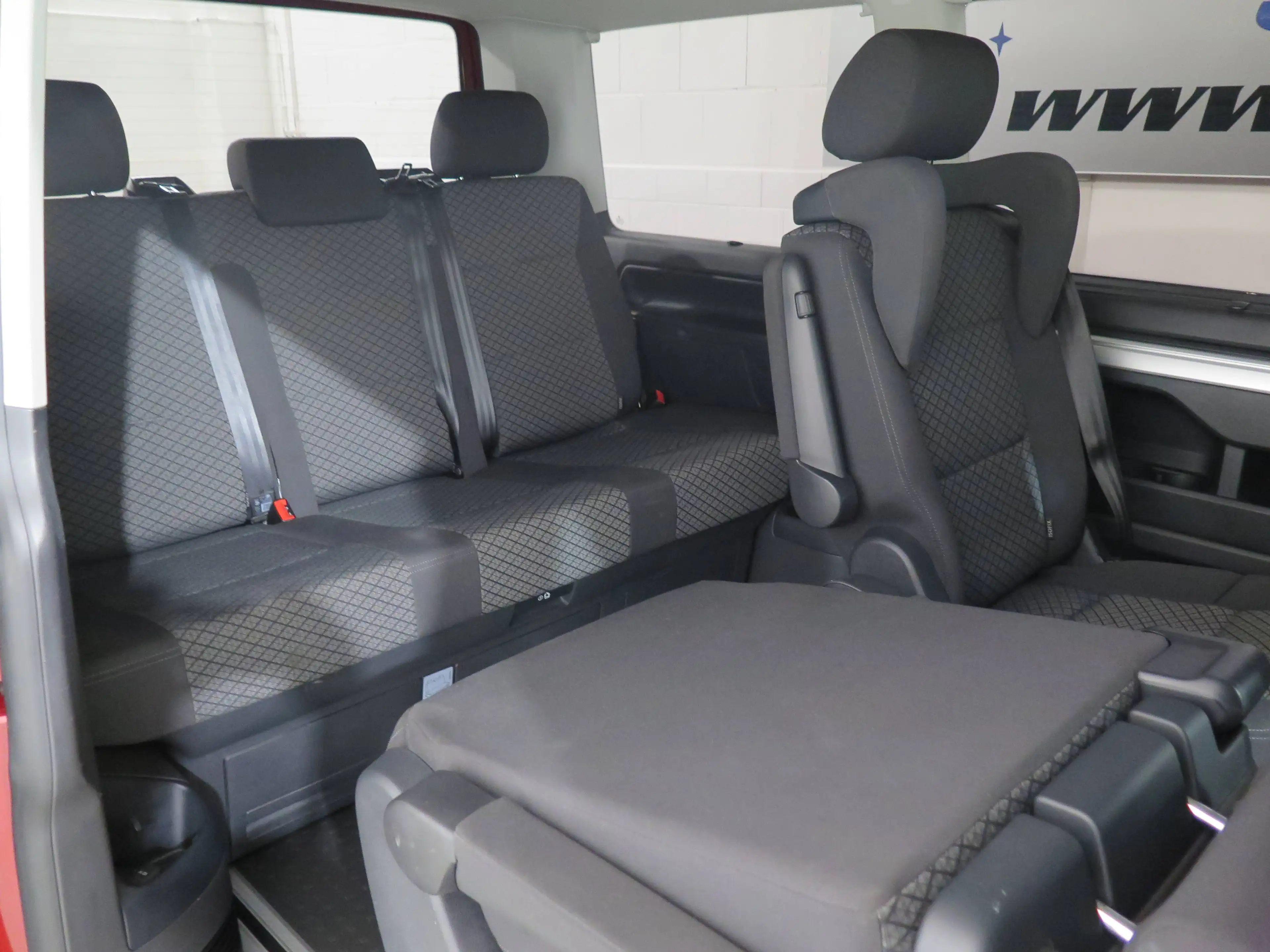 Volkswagen T6.1 Multivan Multivan, AHK, Standh, Navi, App, RFK, LED — photo 15