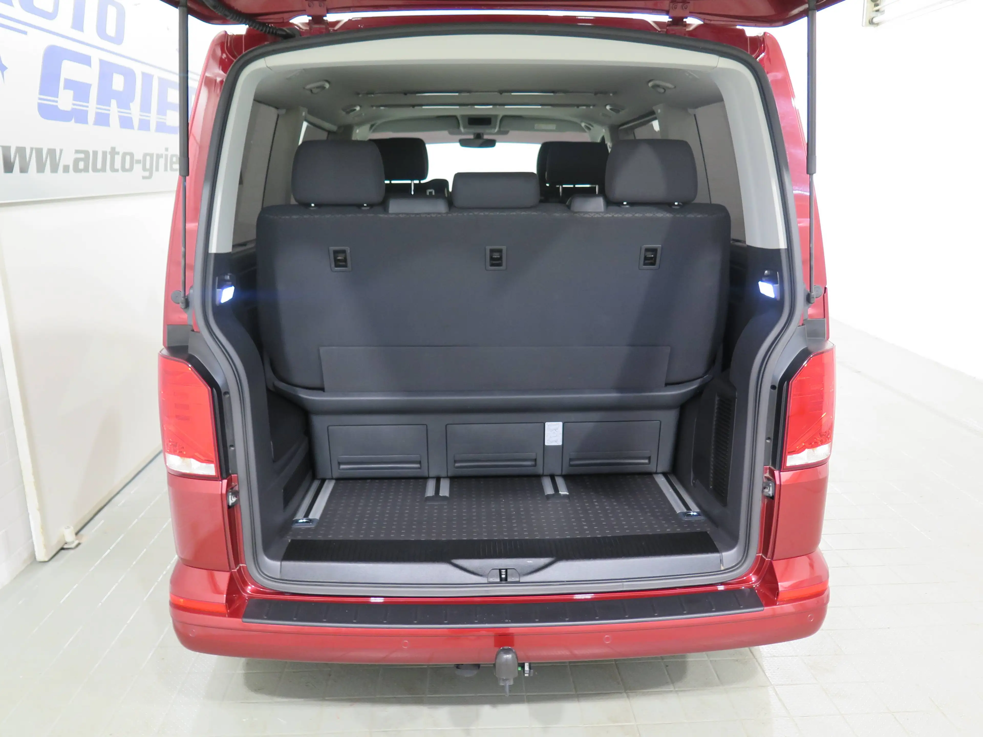 Volkswagen T6.1 Multivan Multivan, AHK, Standh, Navi, App, RFK, LED — photo 7