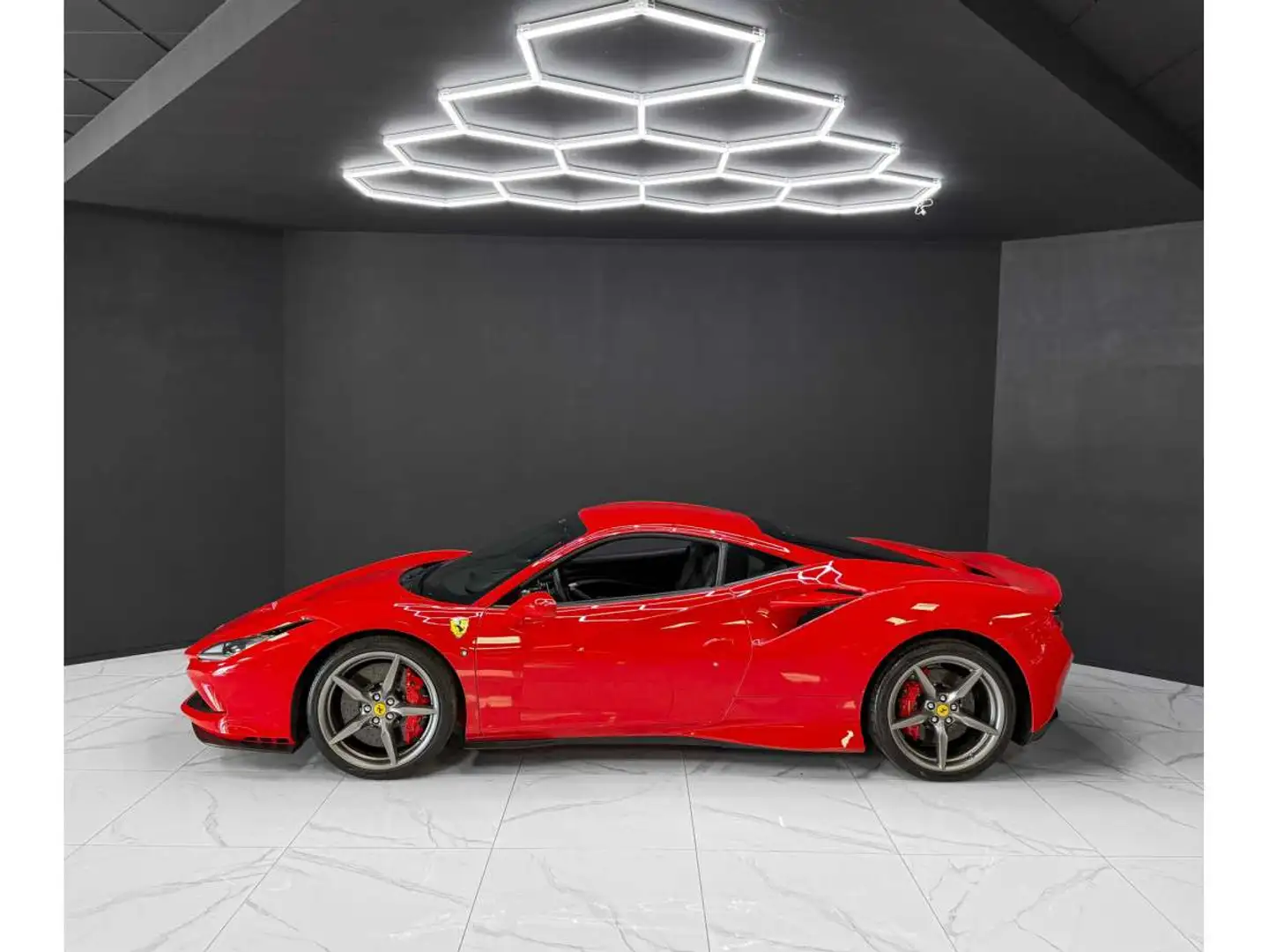 Ferrari F8 Tributo CARBON / LIFT / CAMERA / PPF FRONT / ROSSO SCUDERI Rouge - 2