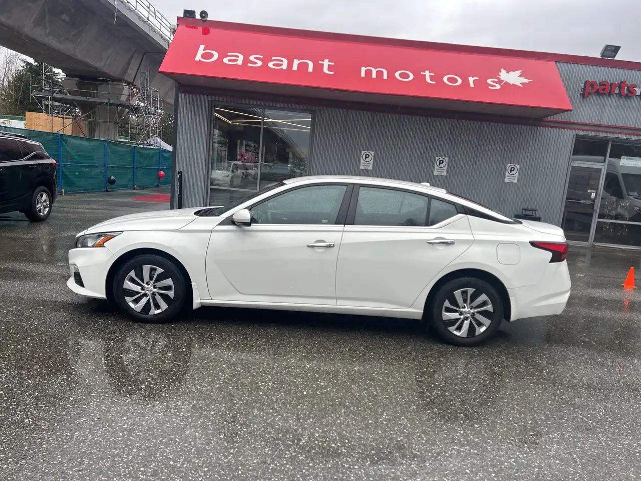 Nissan Altima снимка Nissan Altima
