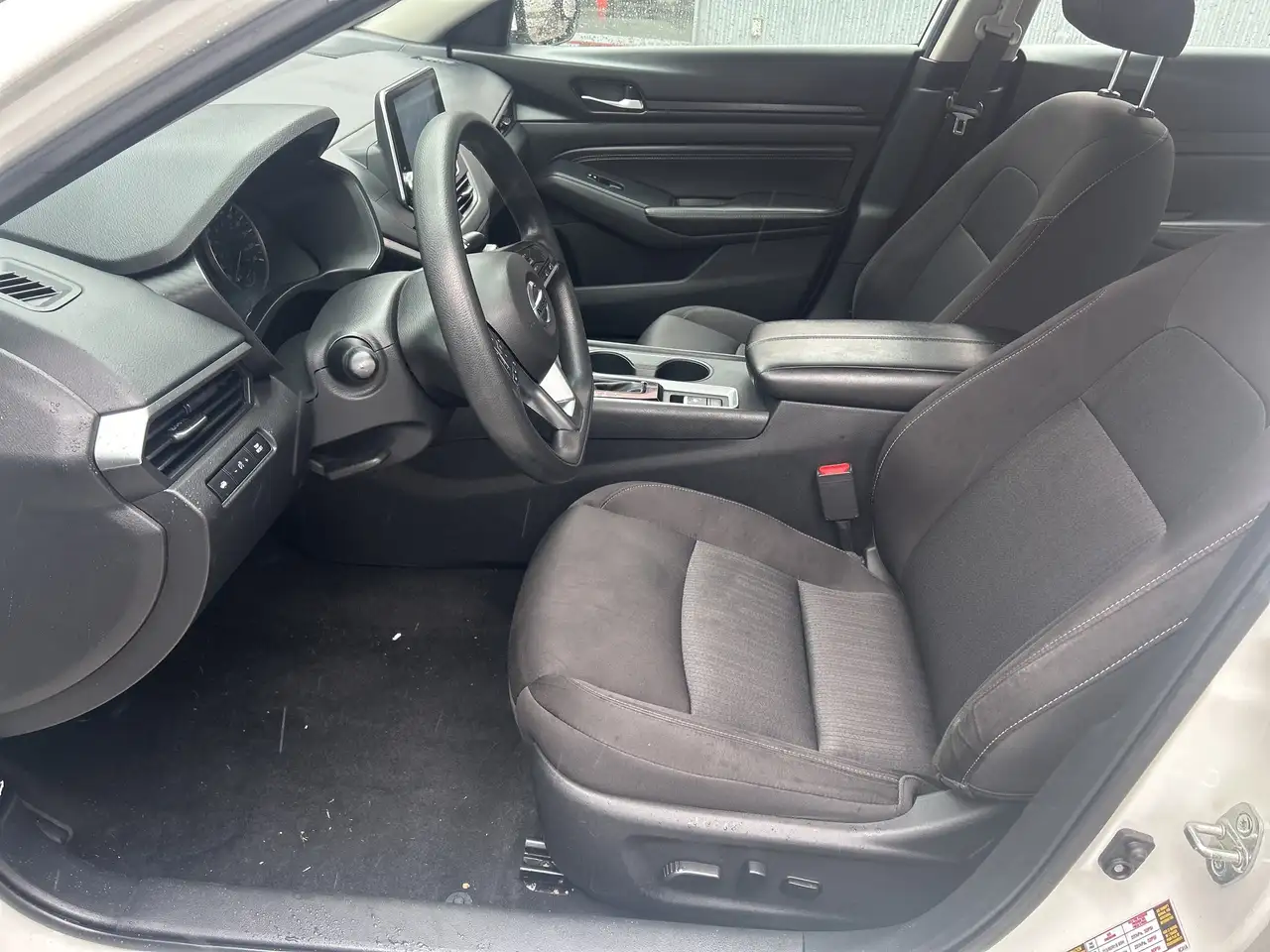 Nissan Altima снимка Nissan Altima