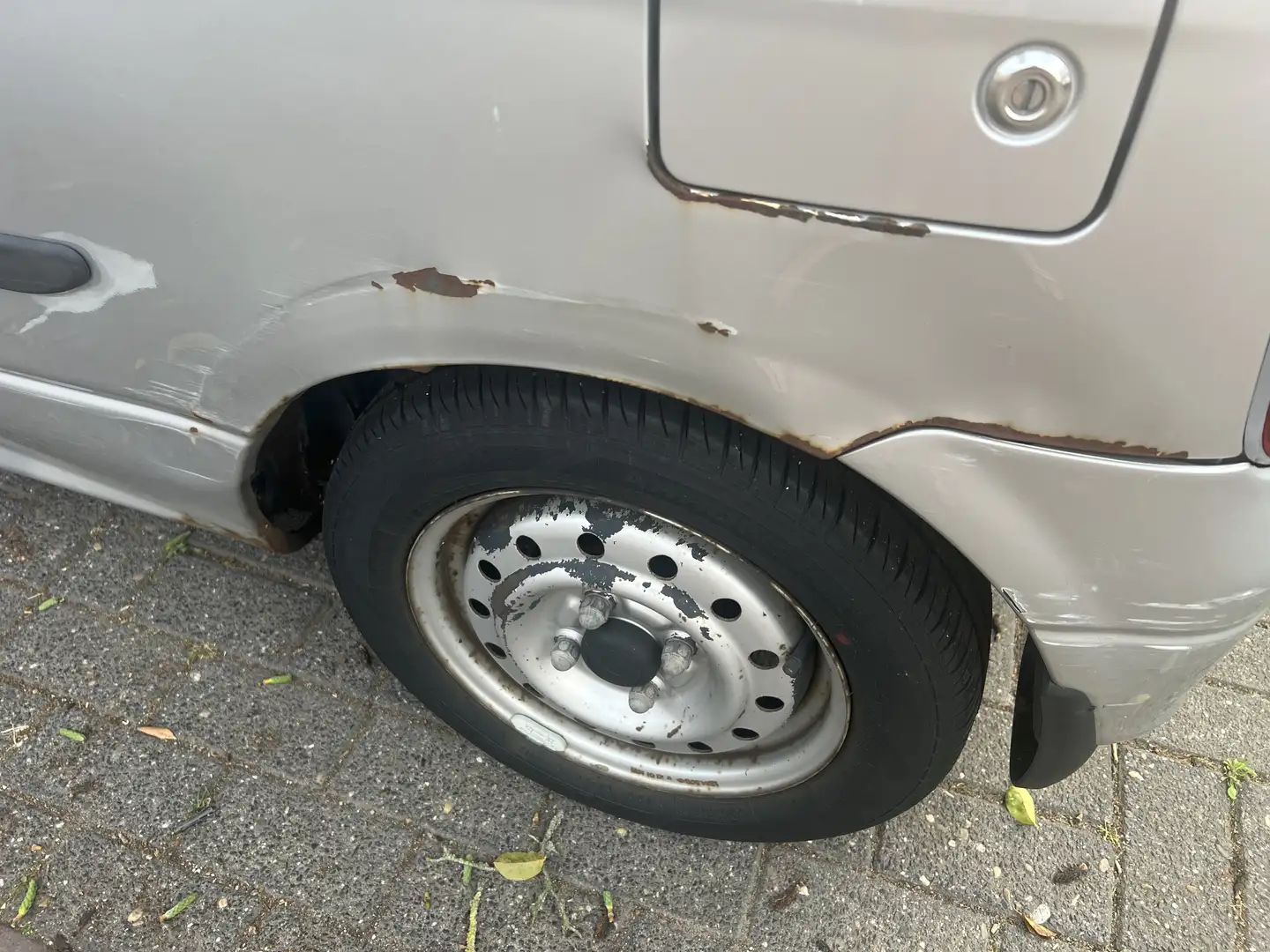 Daihatsu Cuore TS - 2